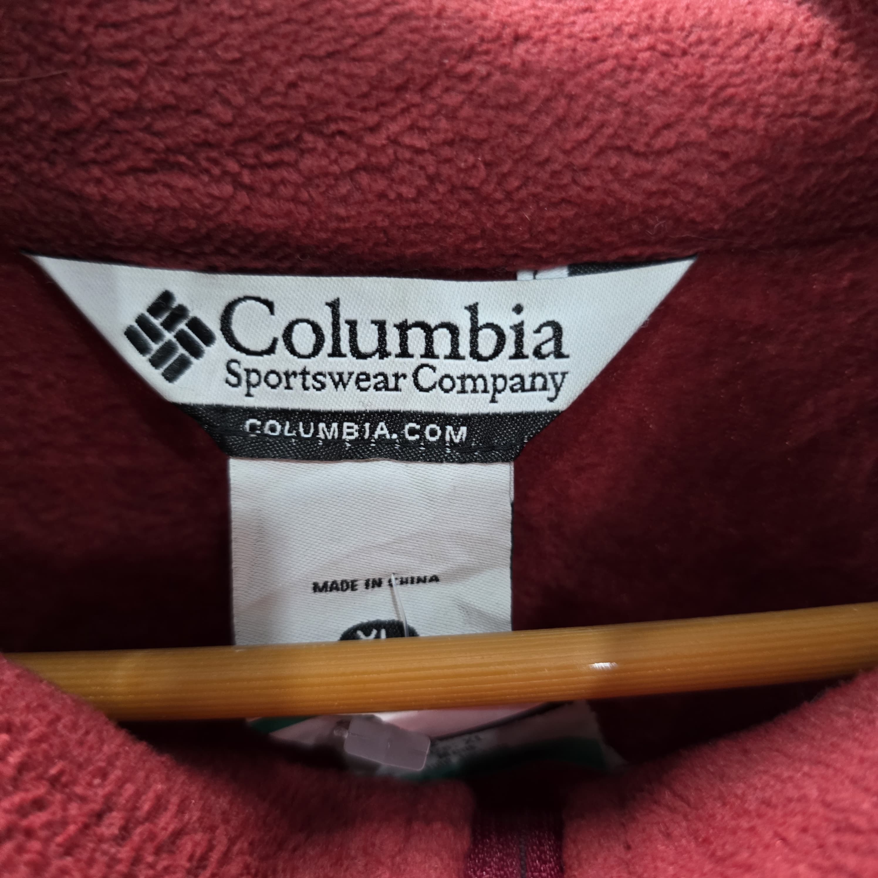 AV-1038 Columbia Fleece Jackets
