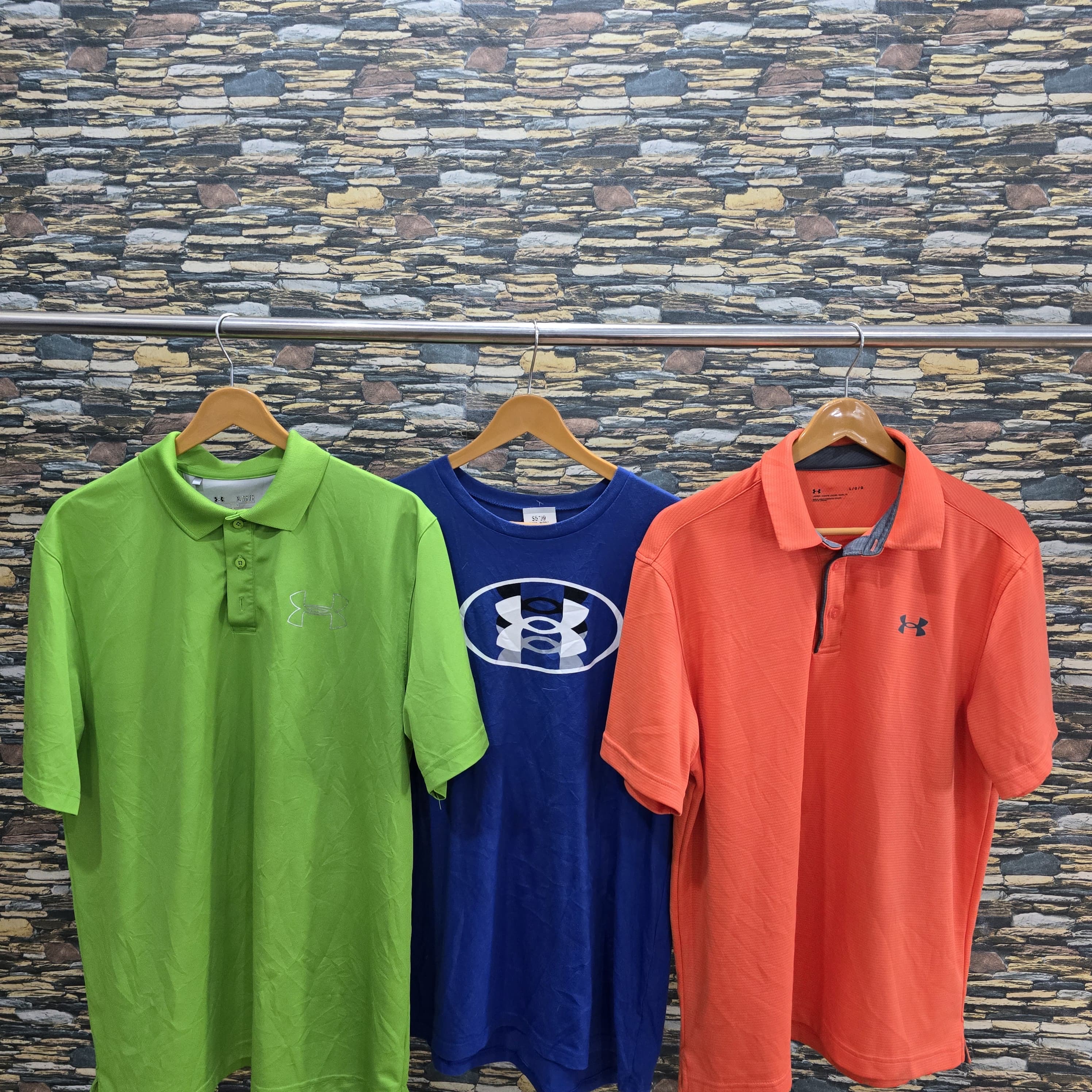 AV-1043 Under Armour T-shirt s/s