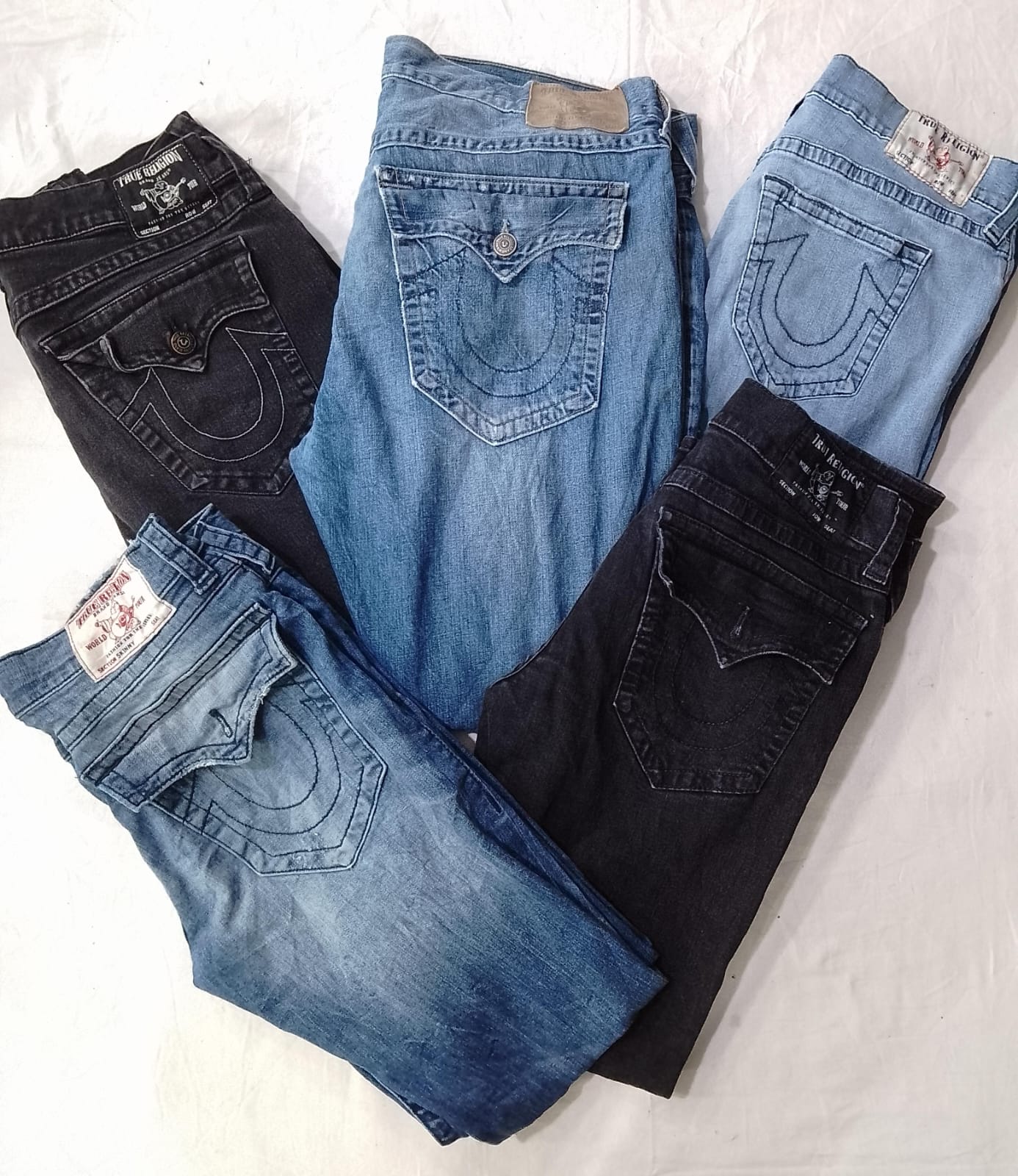 CR6747 True Religion Men’s Jeans