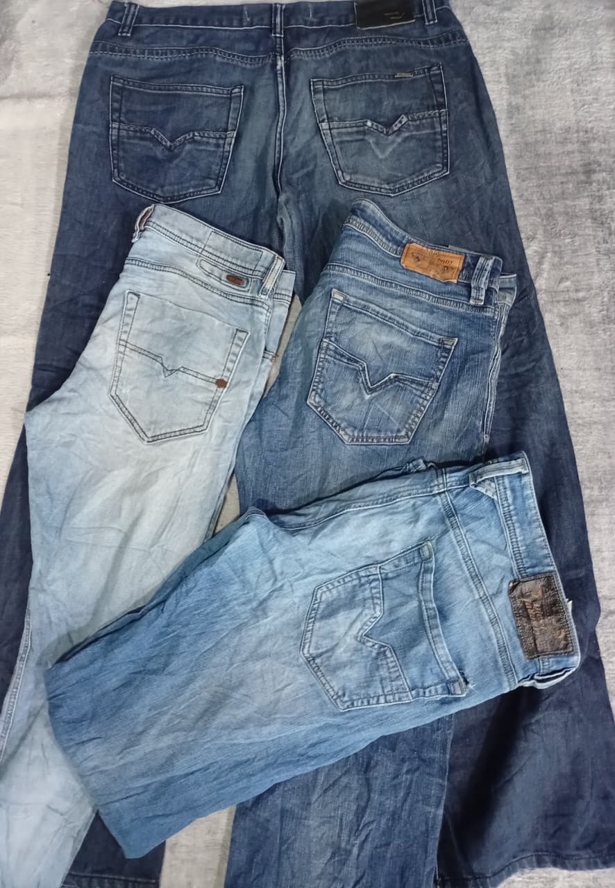 CR6790 Diesel Herren Jeans