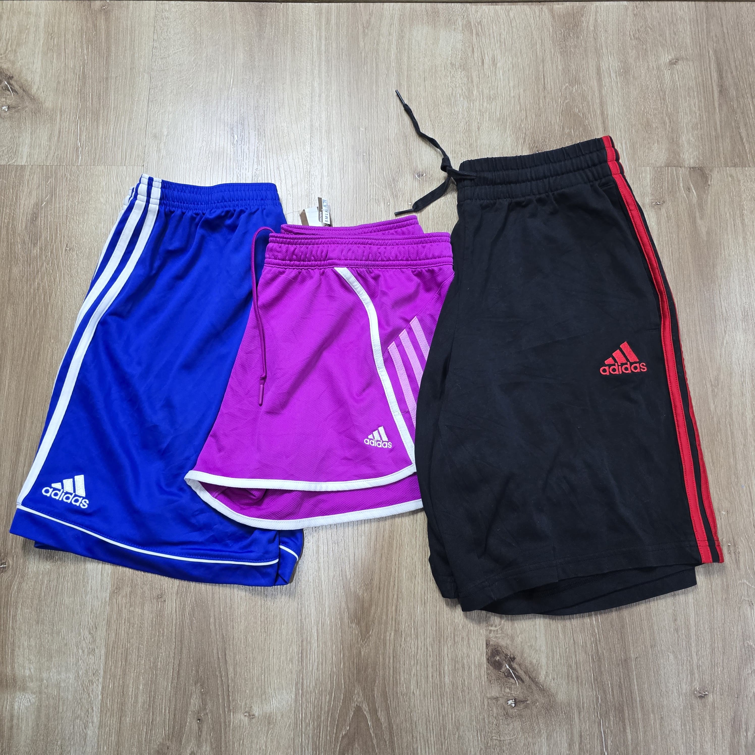 Shorts Adidas AV-1059
