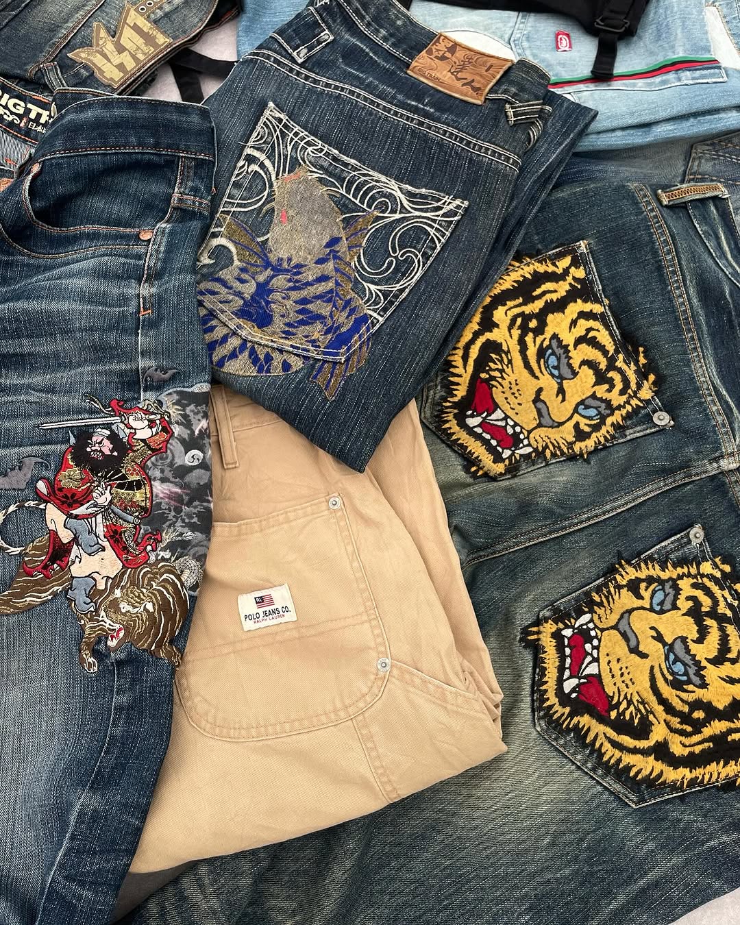 Big train Onirai Jizo Embroidery  Jeans Japanes St..