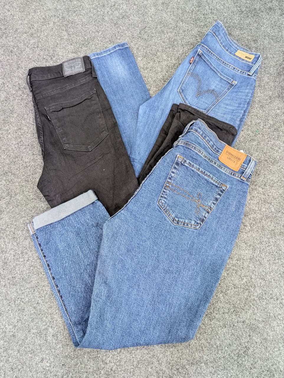 CRZ1965 Ladies Levi's Jeans