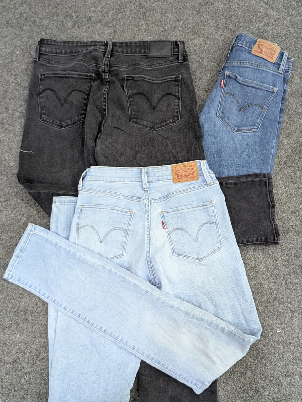 ZV1971 Ladies Levi’s Jeans