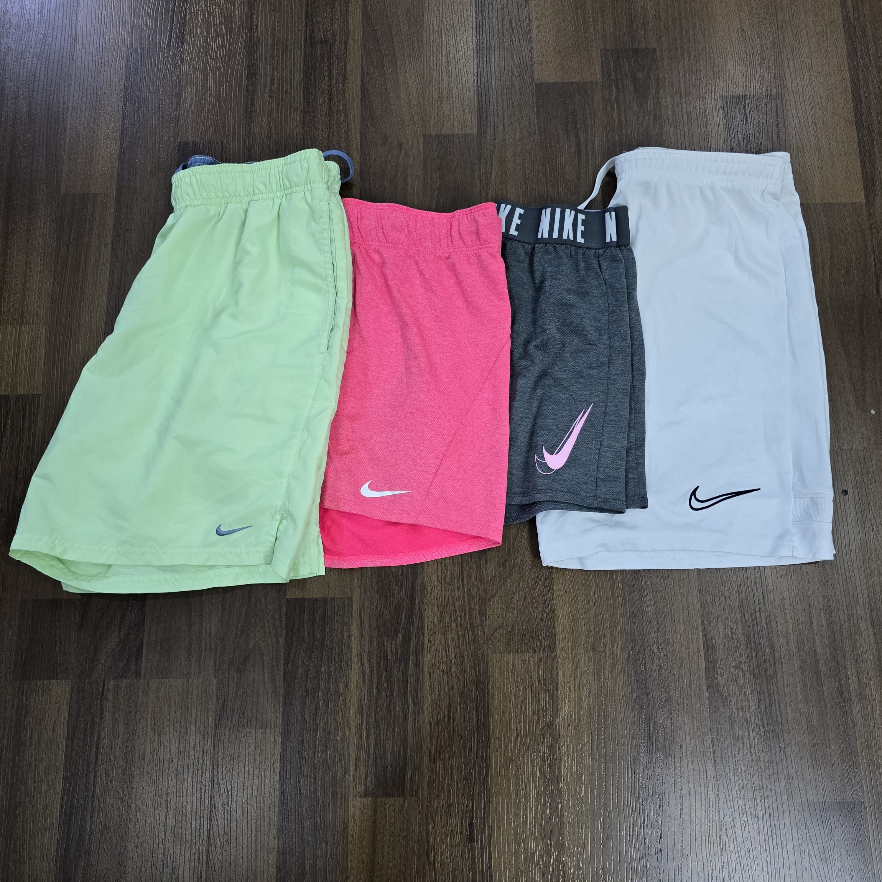 AV-1072 Nike Shorts