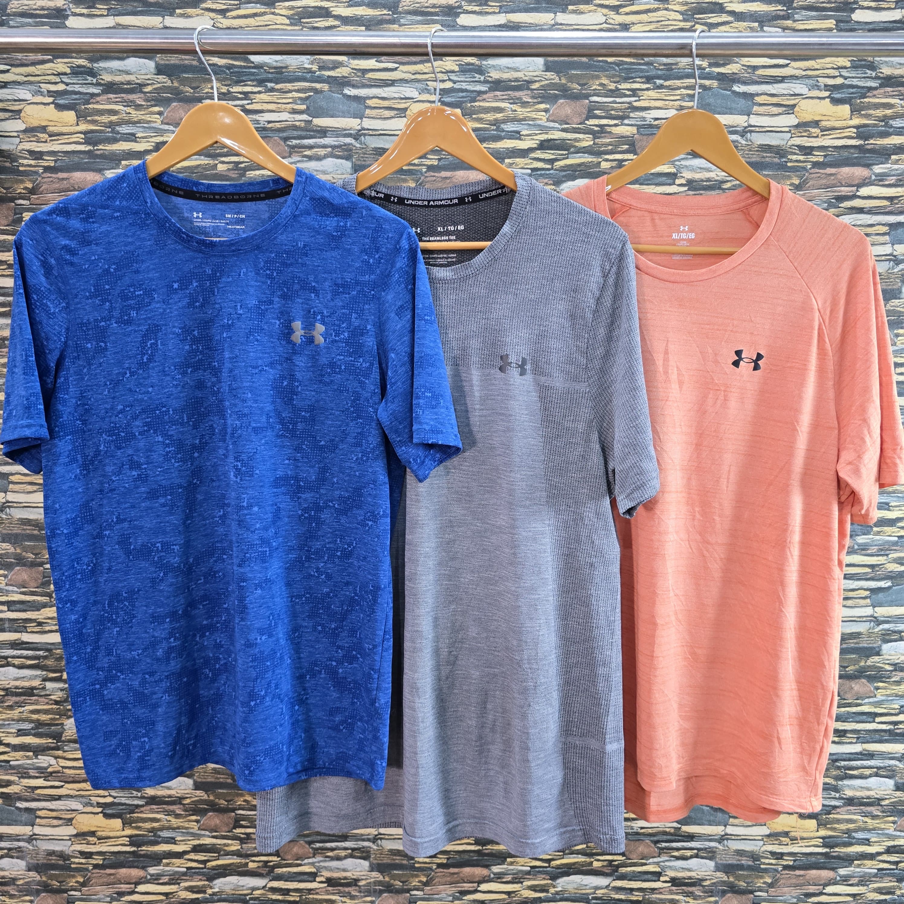 AV-1078 Under Armour T-shirts s/s