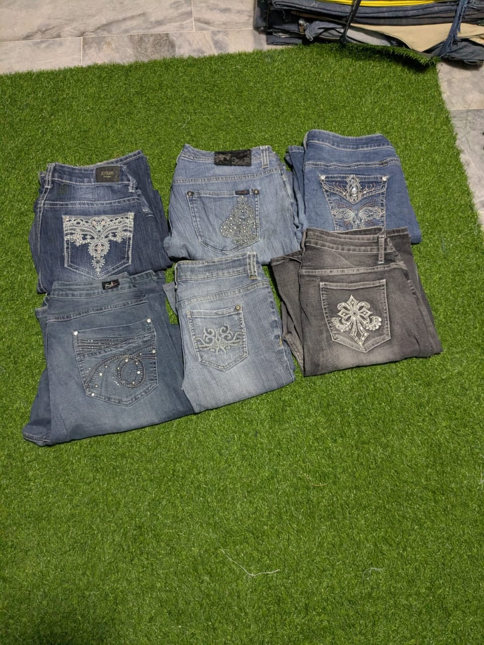 JEANS EARL ET AUTRES MARQUES (MR237)