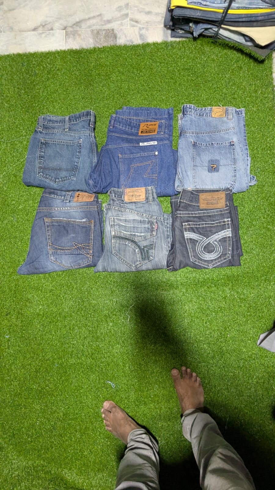 UNBRANDED JEANS (MR238)