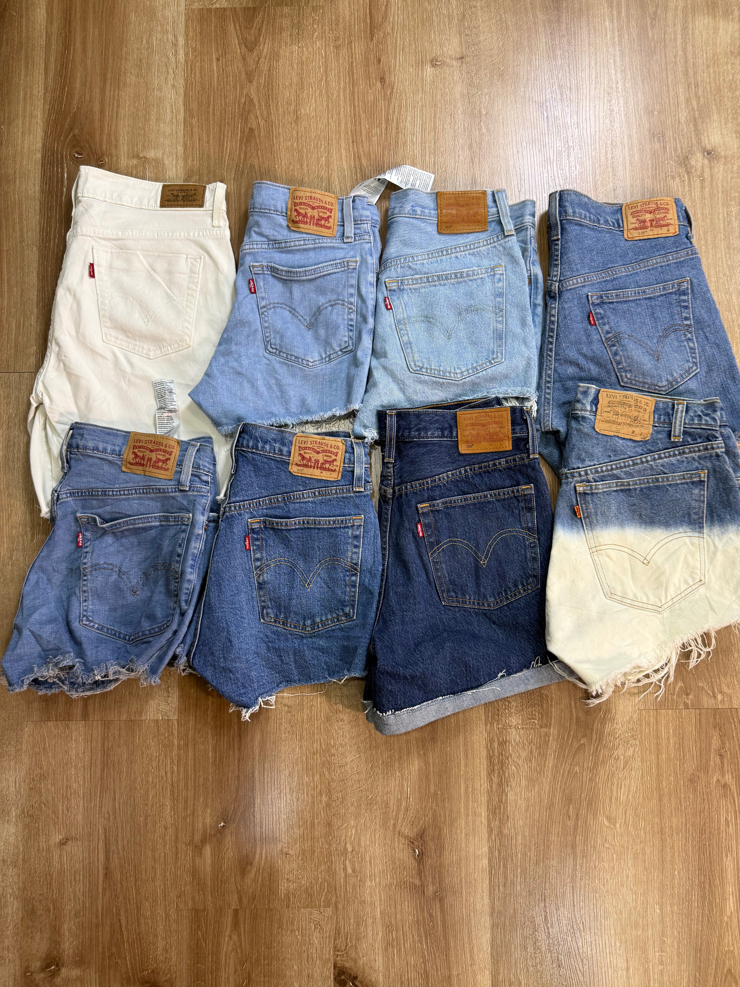 AV-1111 Levi’s Denim Sexy Shorts