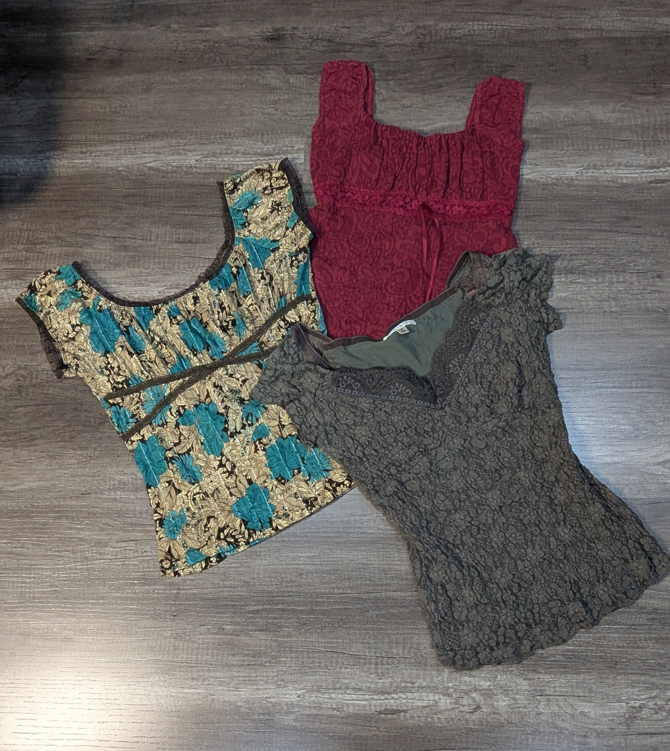 4074 - Y2K Style Cami tops