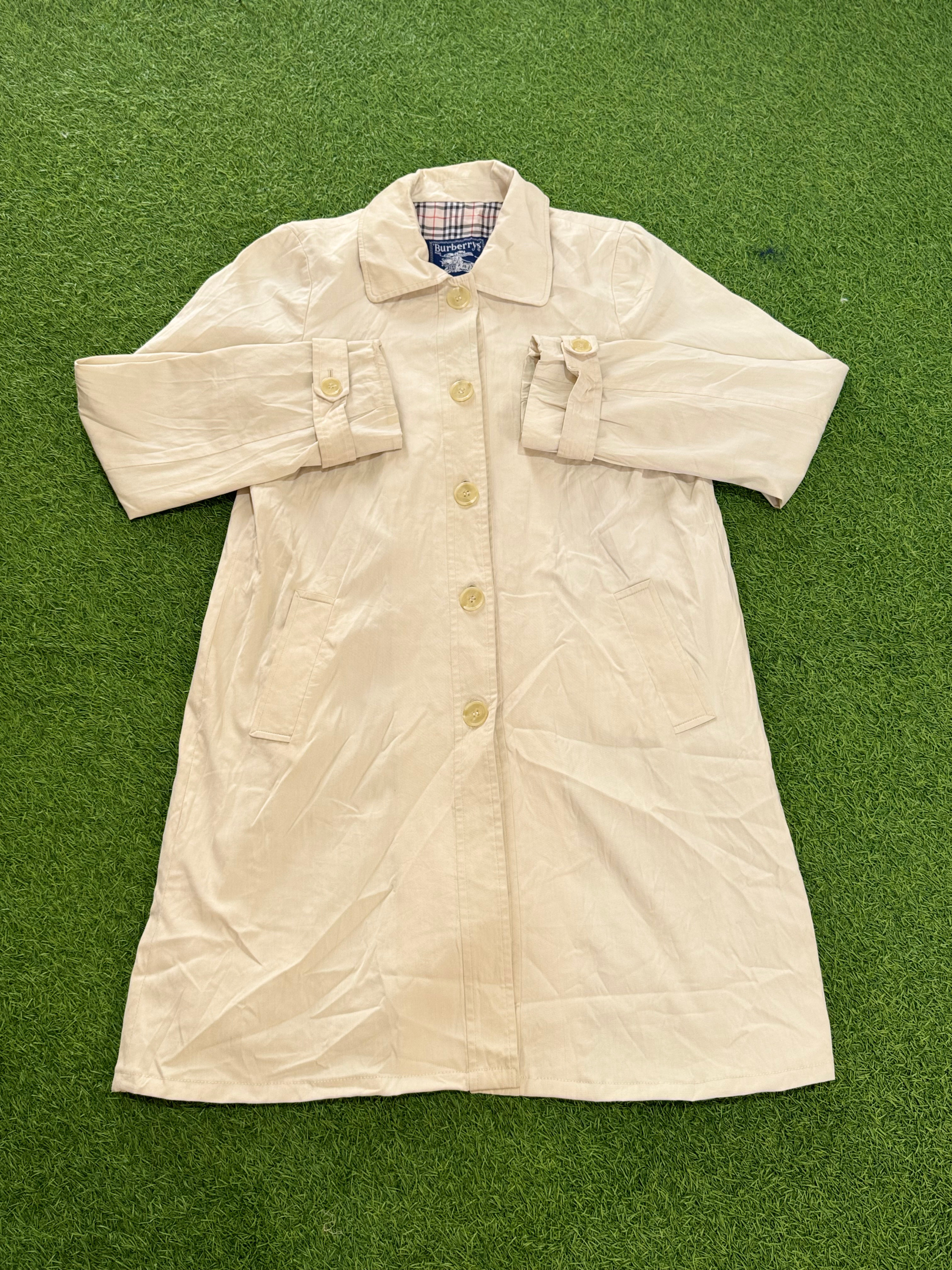 Burberry  Trench Coat