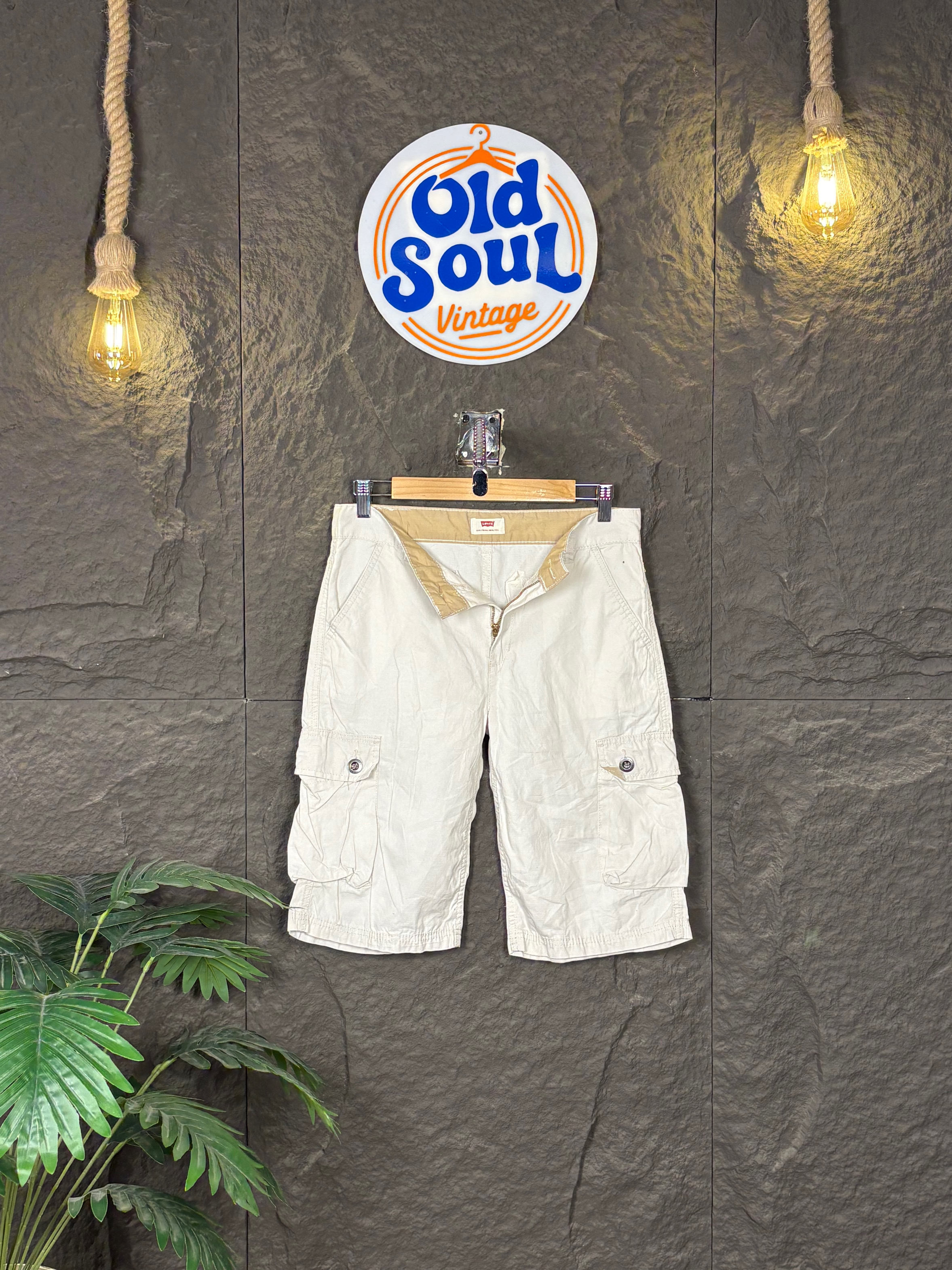 Lee-Levis-Wrangler | OSV-175