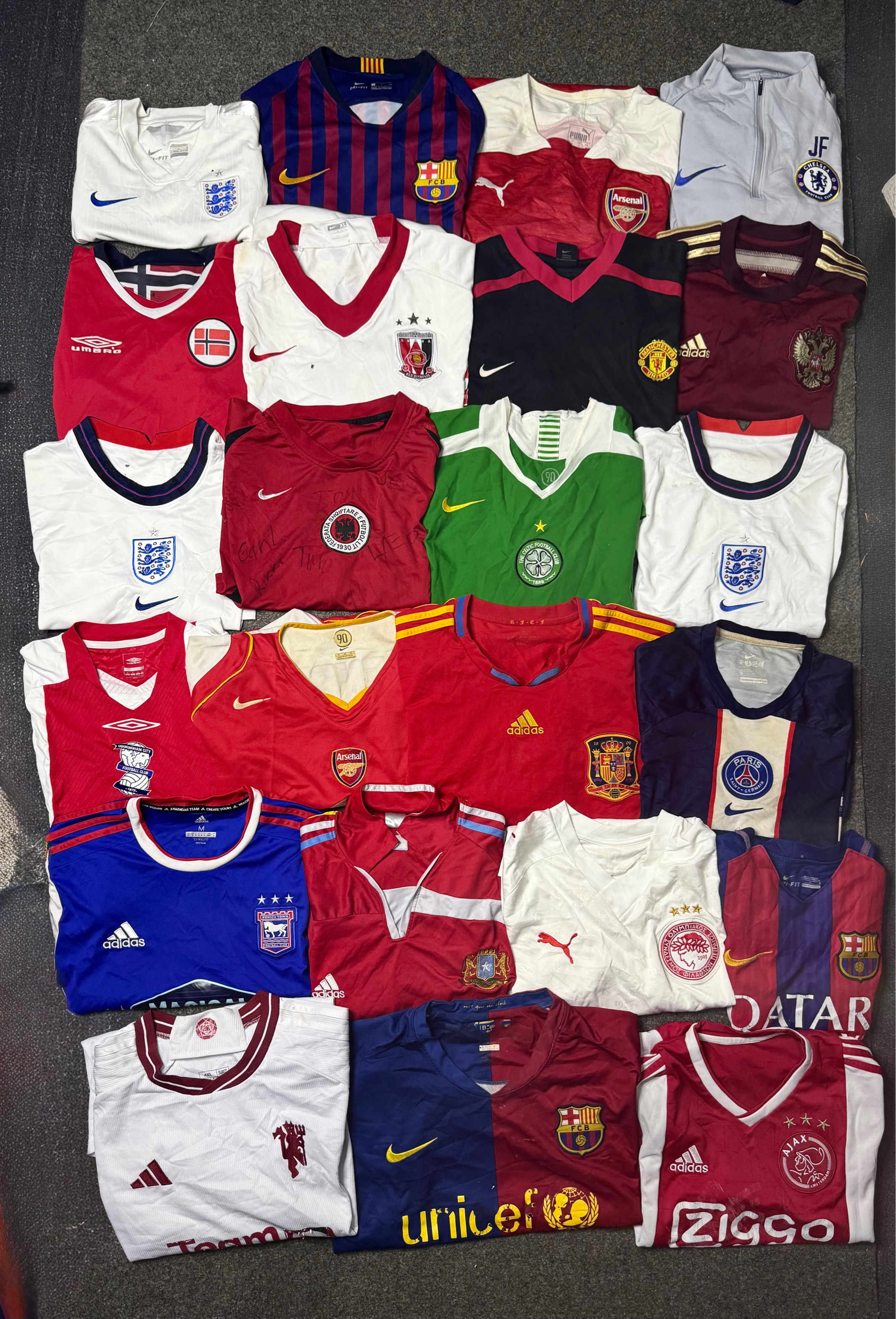 ヴィンテージ フットボール クラブ ジャージ