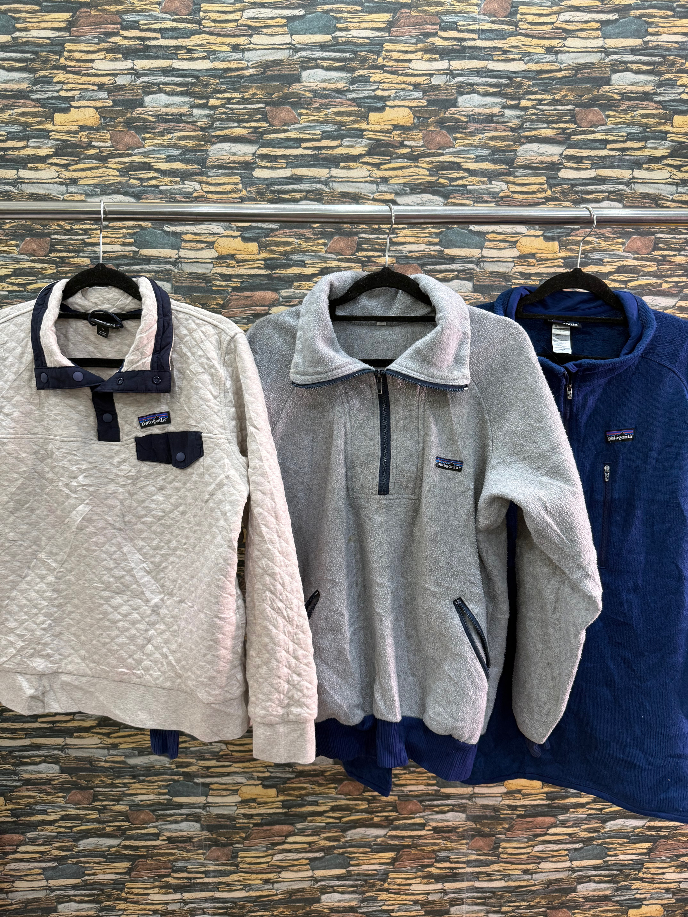 AVG-0269 Patagonia Fleece Tops & Jackets