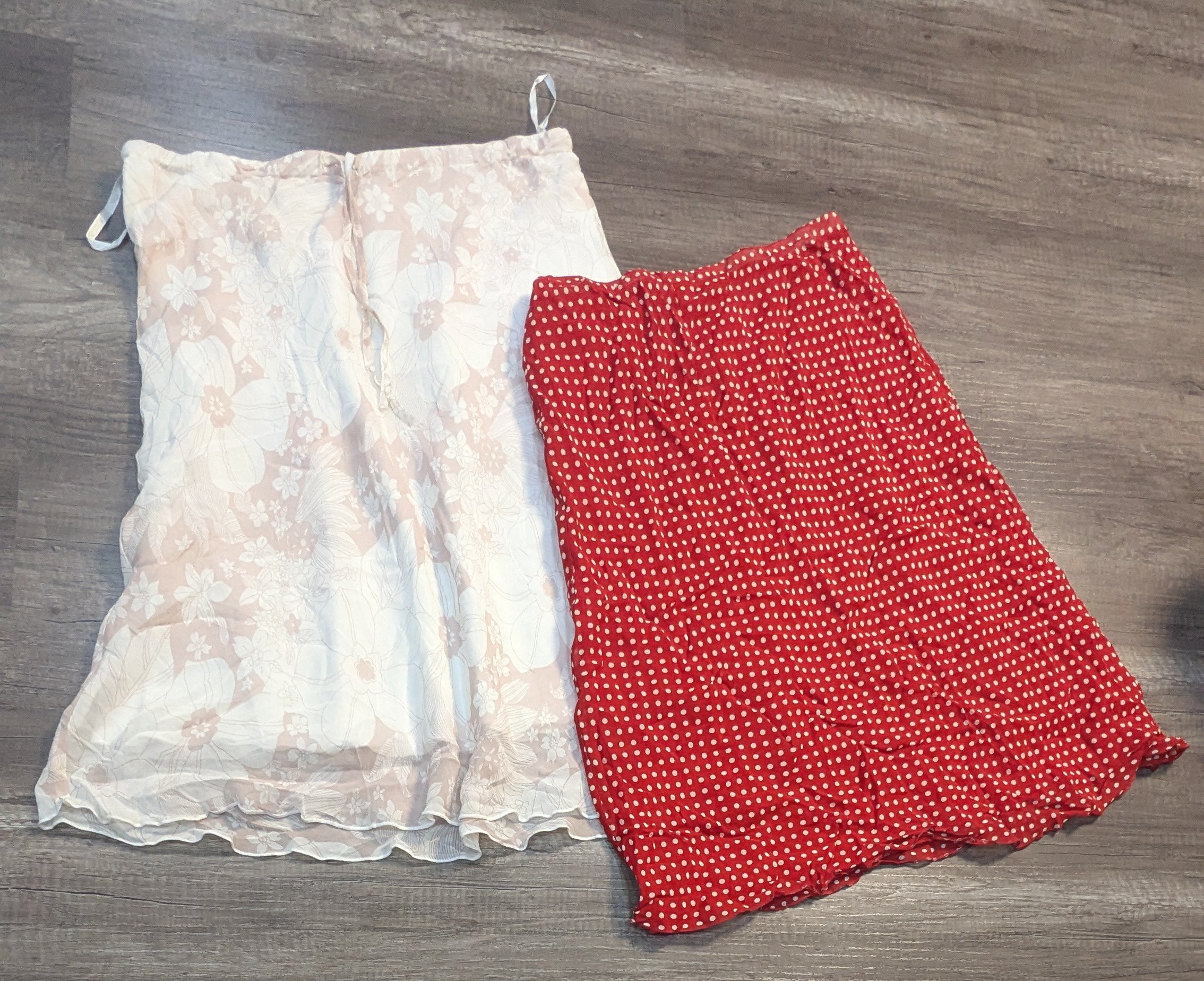 4091 - Y2Kスタイルのスカート