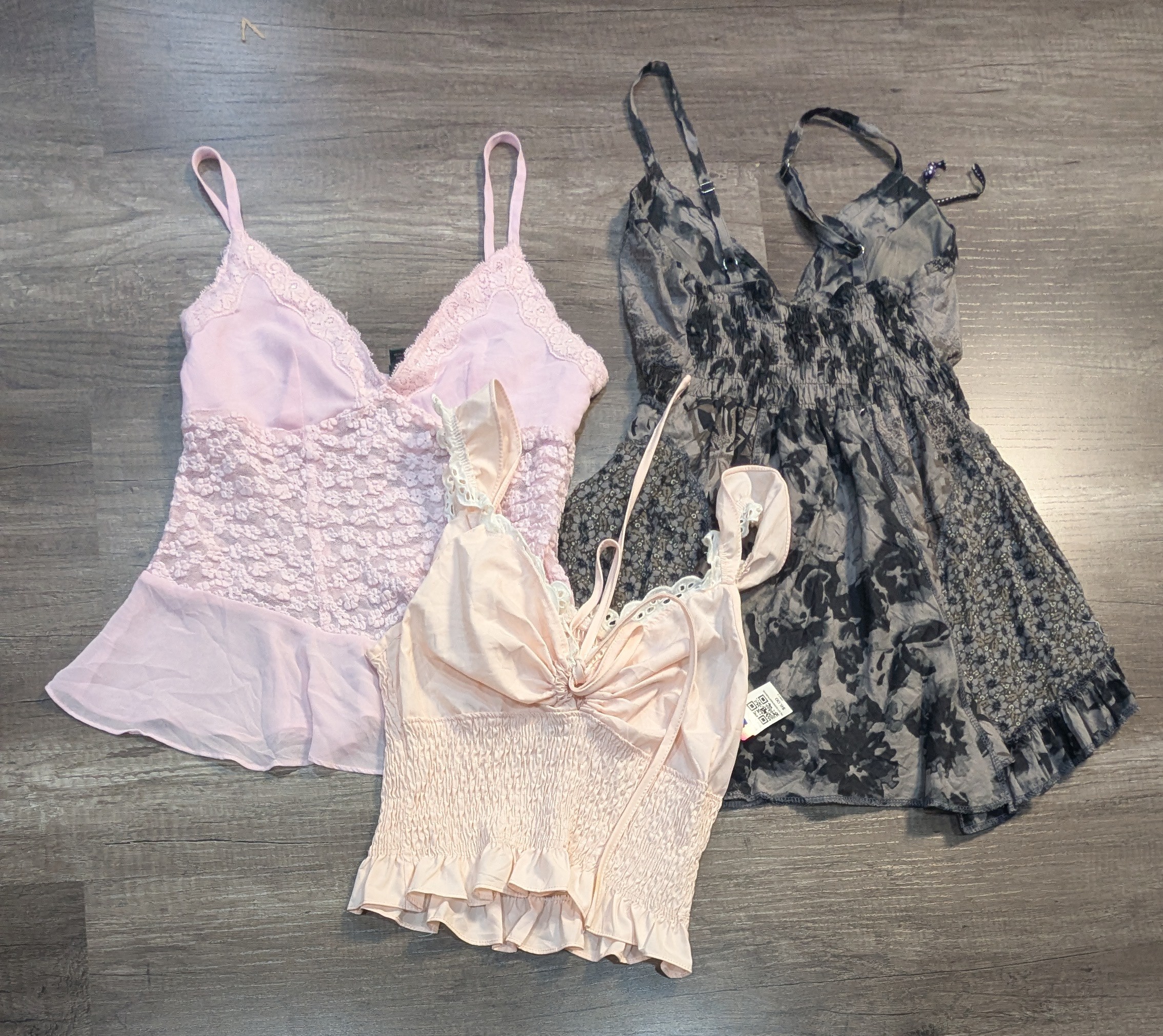 4098 - Y2Kスタイルキャミトップ