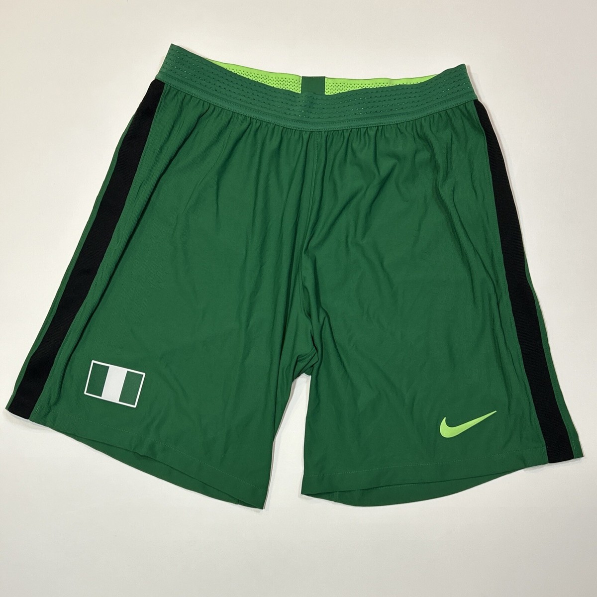 PREMIUM NIKE SPORTS AND NYLON SHORTS