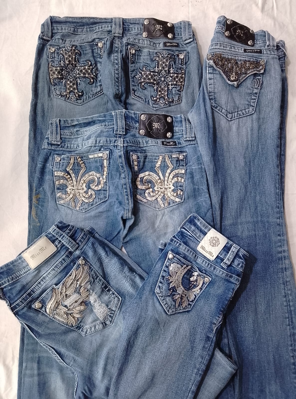 CR6901 Miss Me Flare Jeans