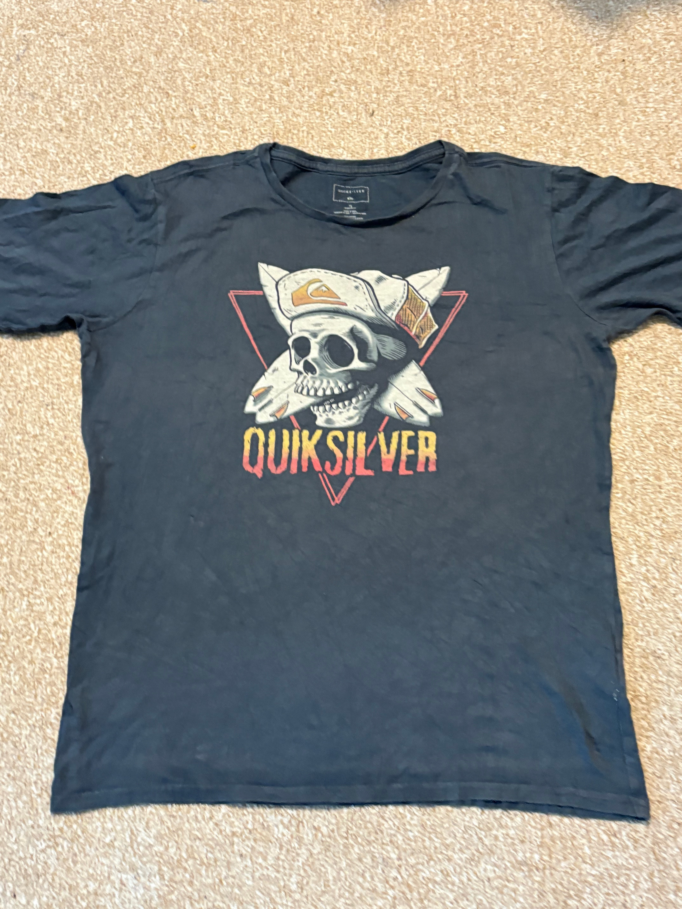 Surf board wear t-shirts