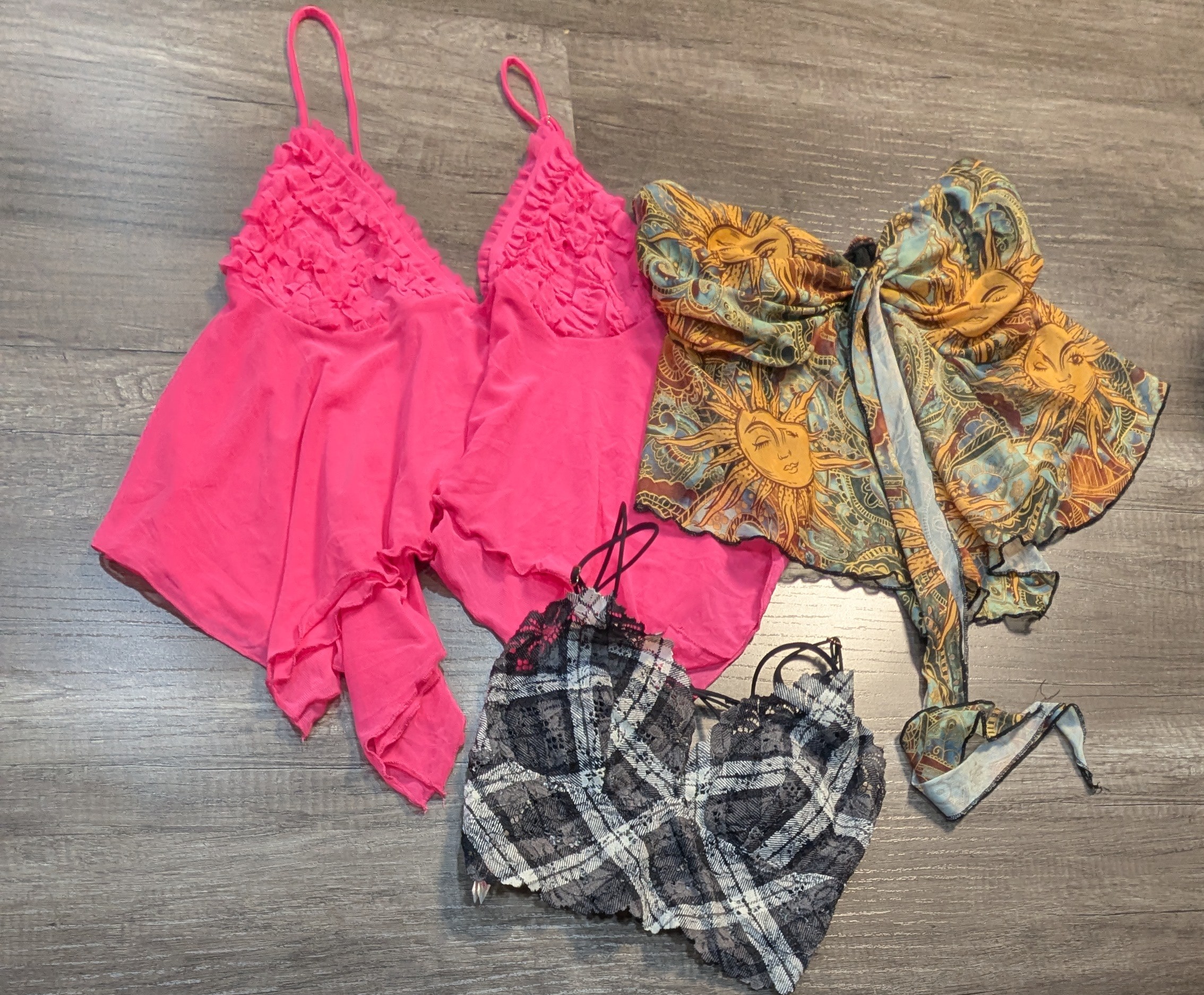 4144 - Y2K Style Cami tops