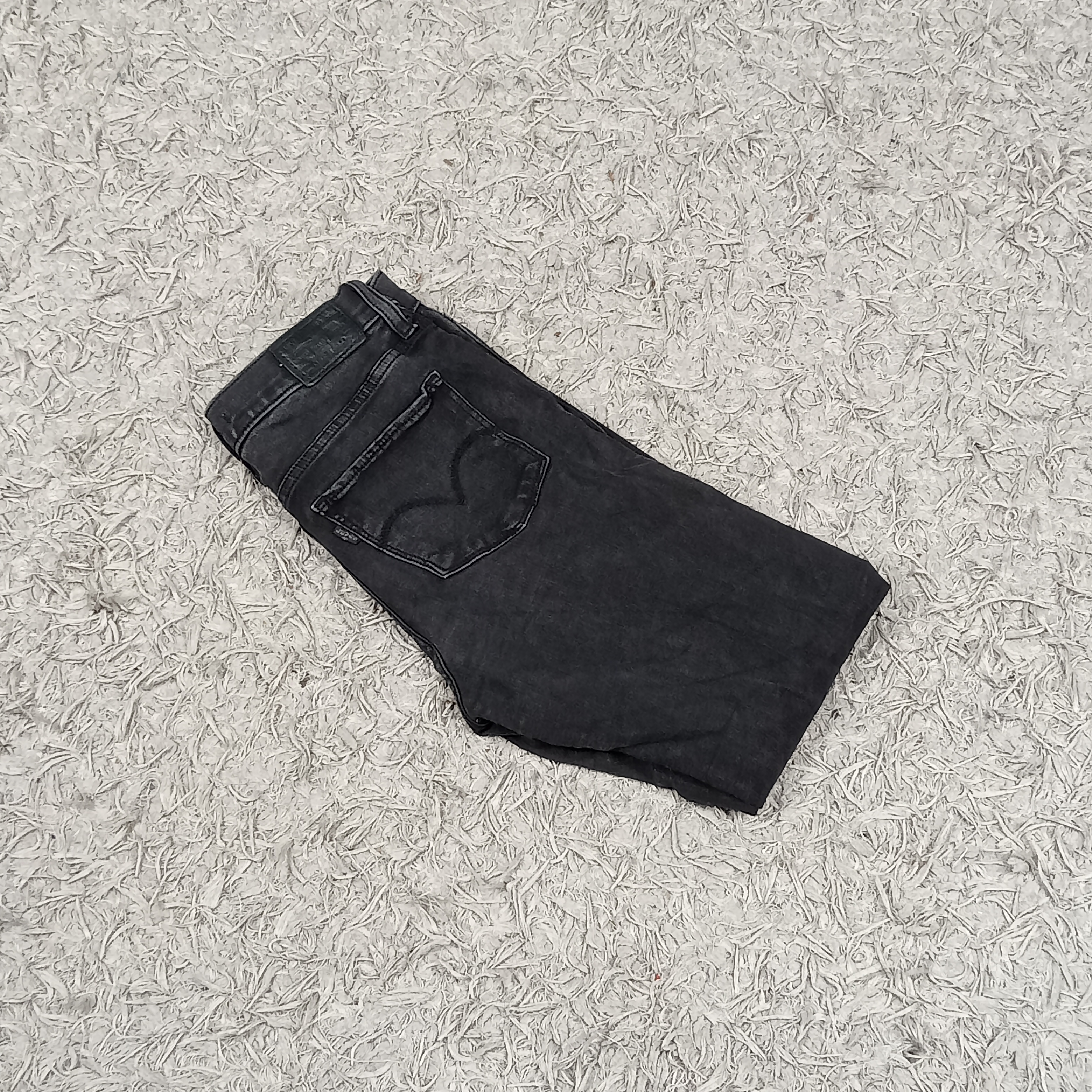 LEVI'S WOMEN'S DENIM JEANS BUNDLE 18