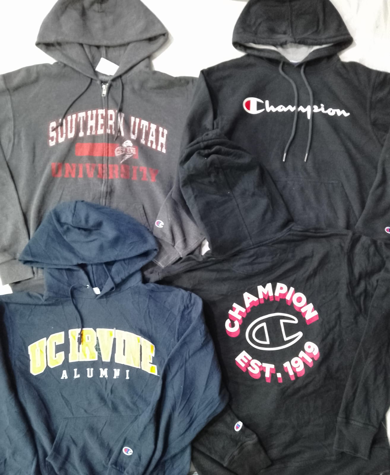 CR6921 Vintage Champion Hoodies