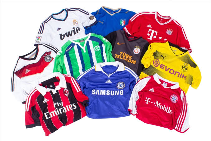 AUTHENTIC FOOTBALL T SHIRTS