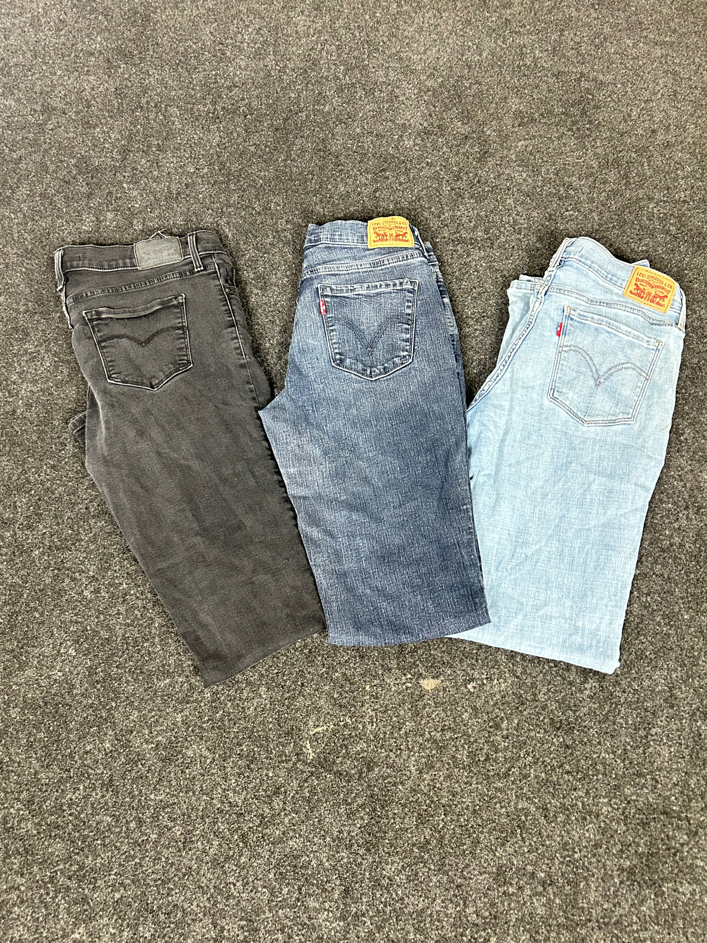 Levi’s Straight Jeans - [TS-0380]