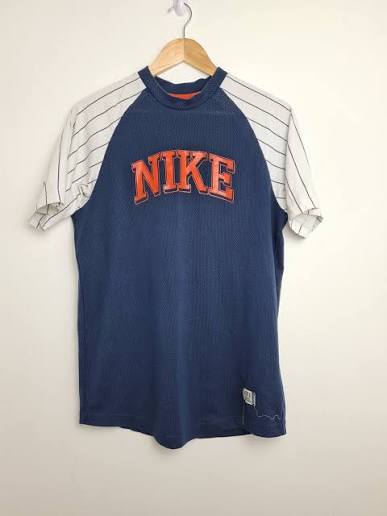 Vintage Nike T-Shirts