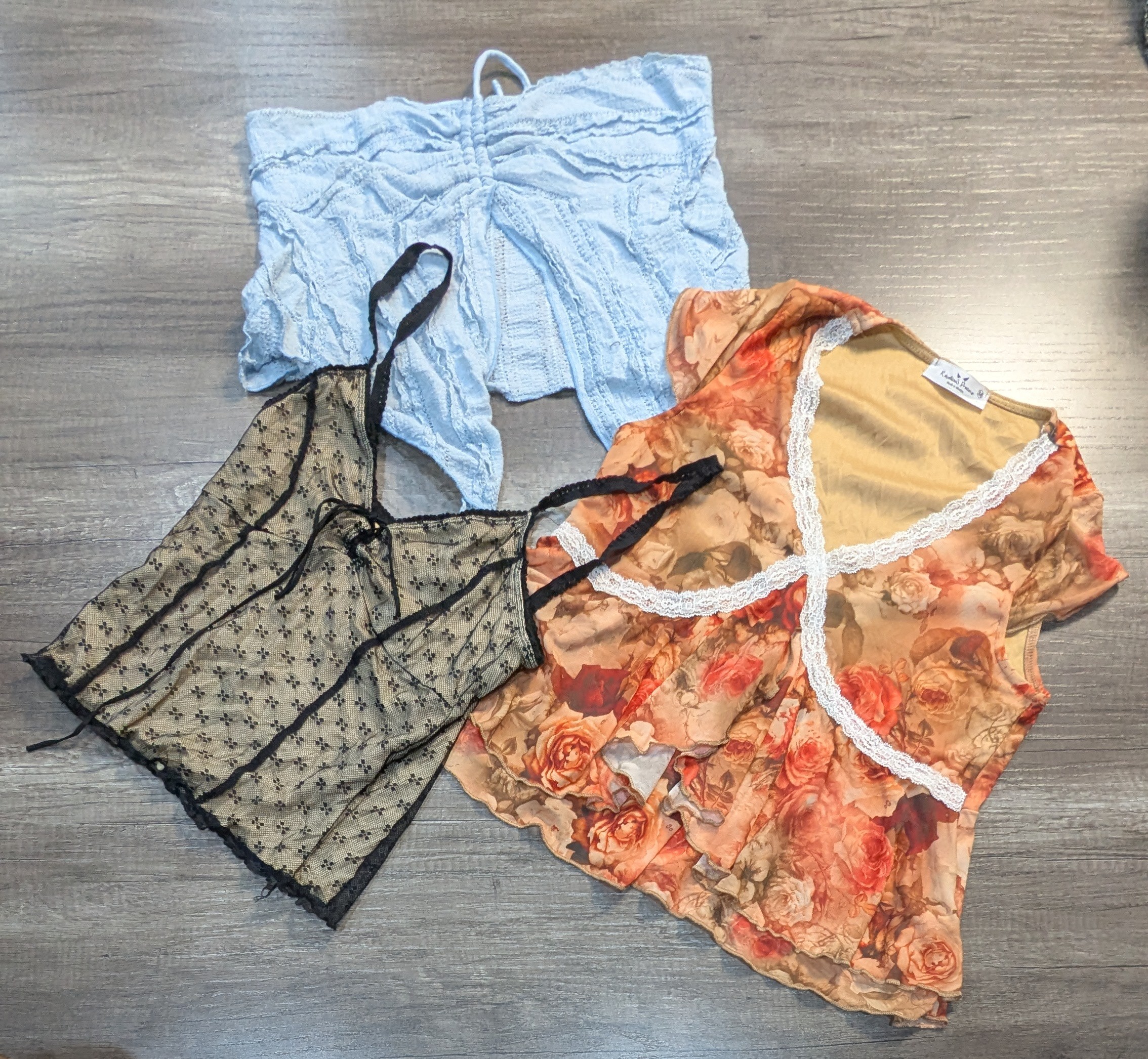 4187 - Top Cami in stile Y2K