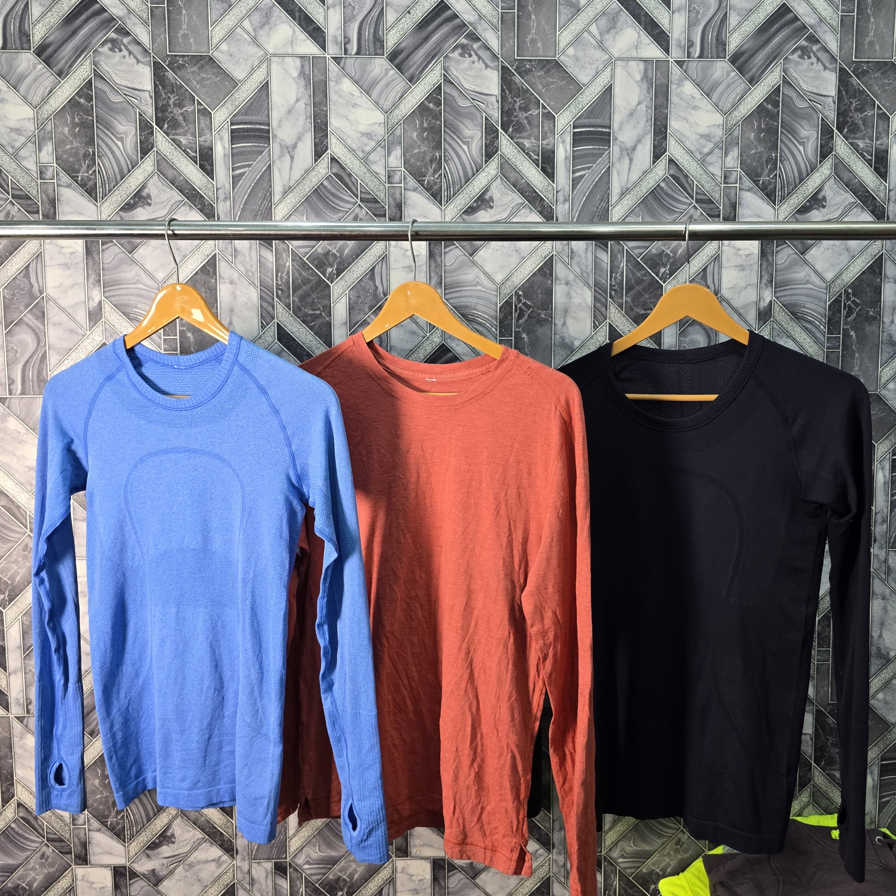 AV-1147 Lululemon T-shirts l/s