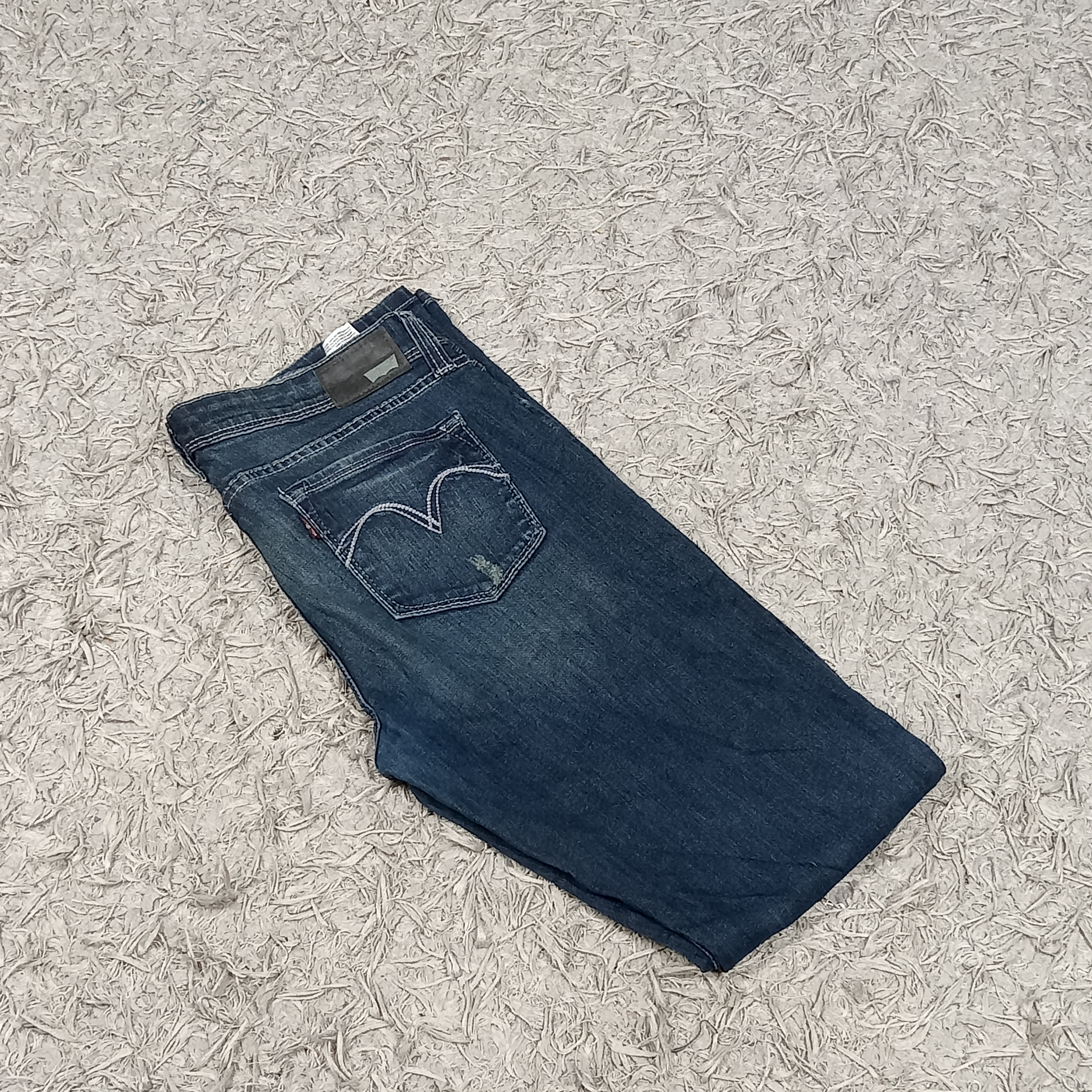 LEVI'S WOMAN'S DENIM JEANS - BUNDLE 32