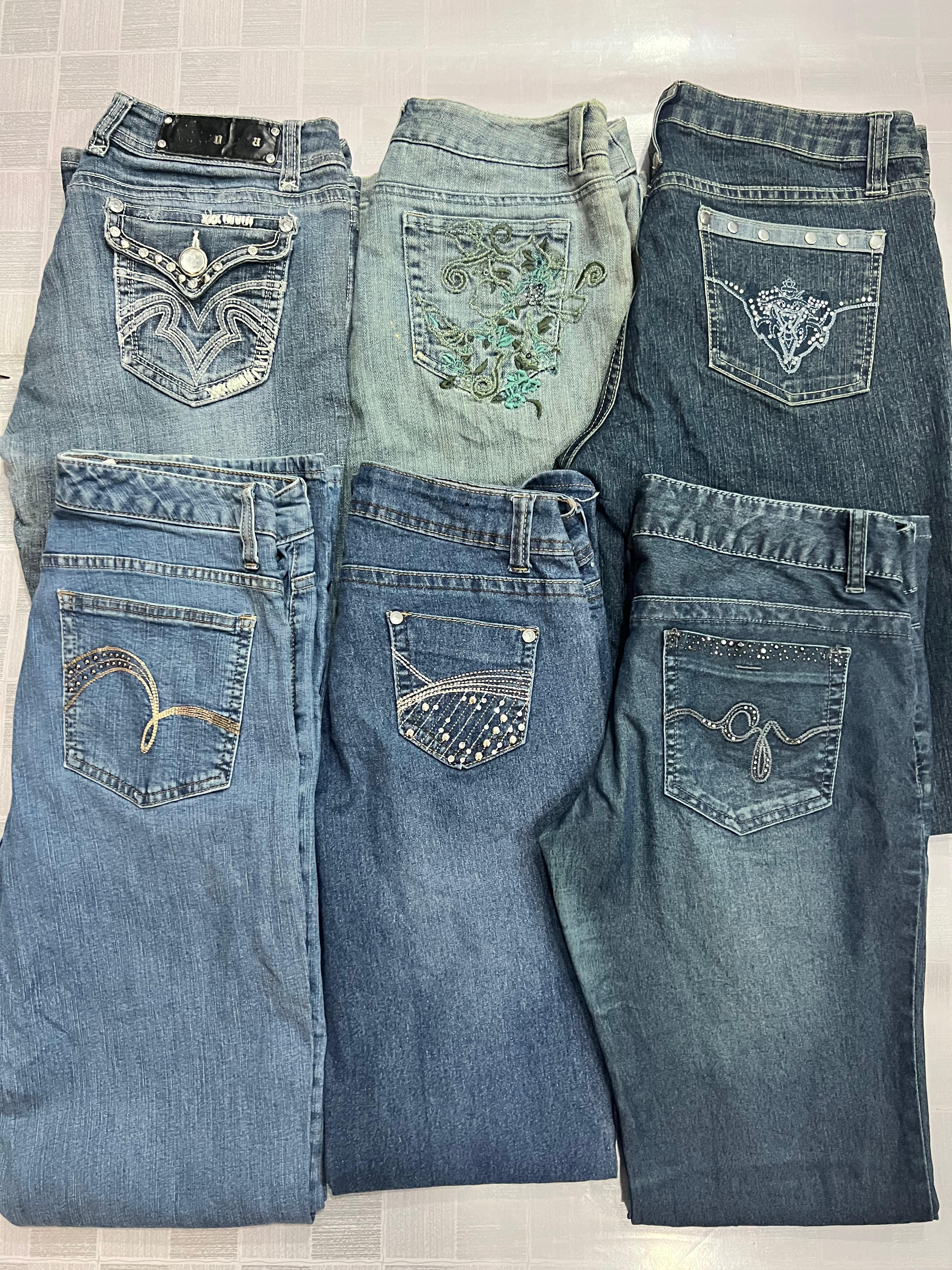 R451 Ladies Y2k Embellished & Embroidered Flared J..