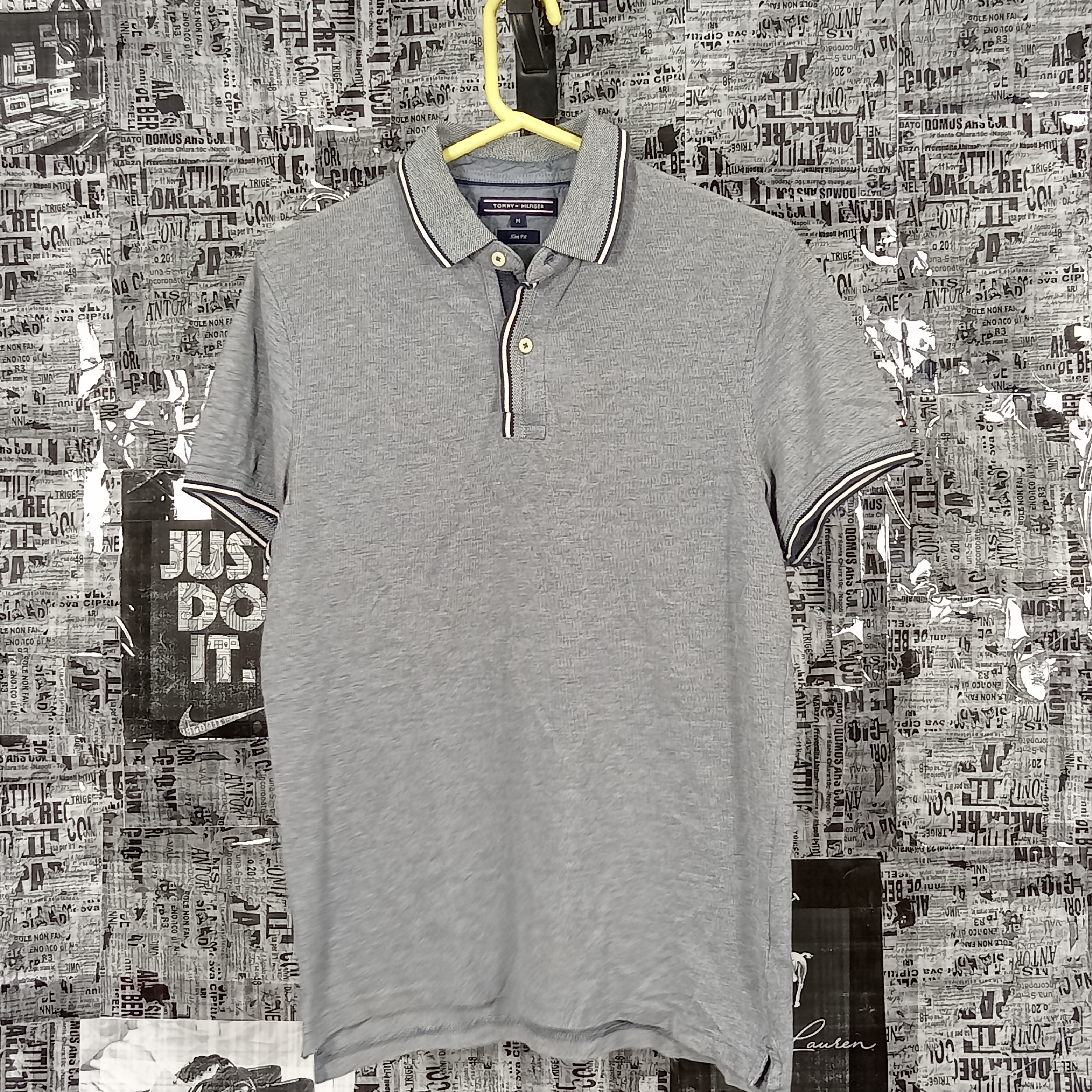 TOMMY HILFIGER POLO SHIRTS & CREW NECK T-SHIRT BUN..