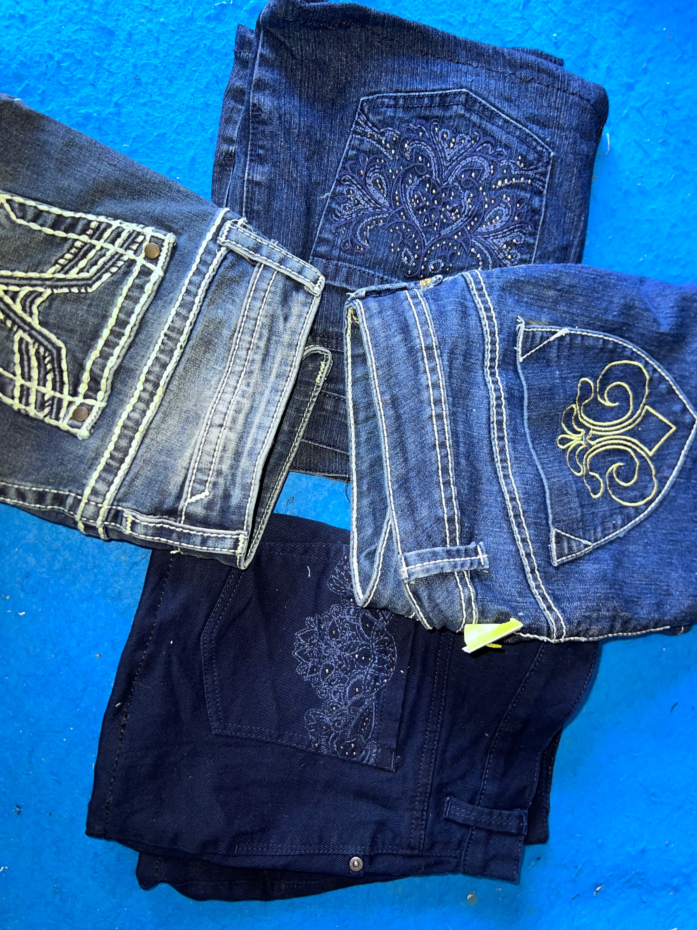 vigoss & other brands mini skirts /0105