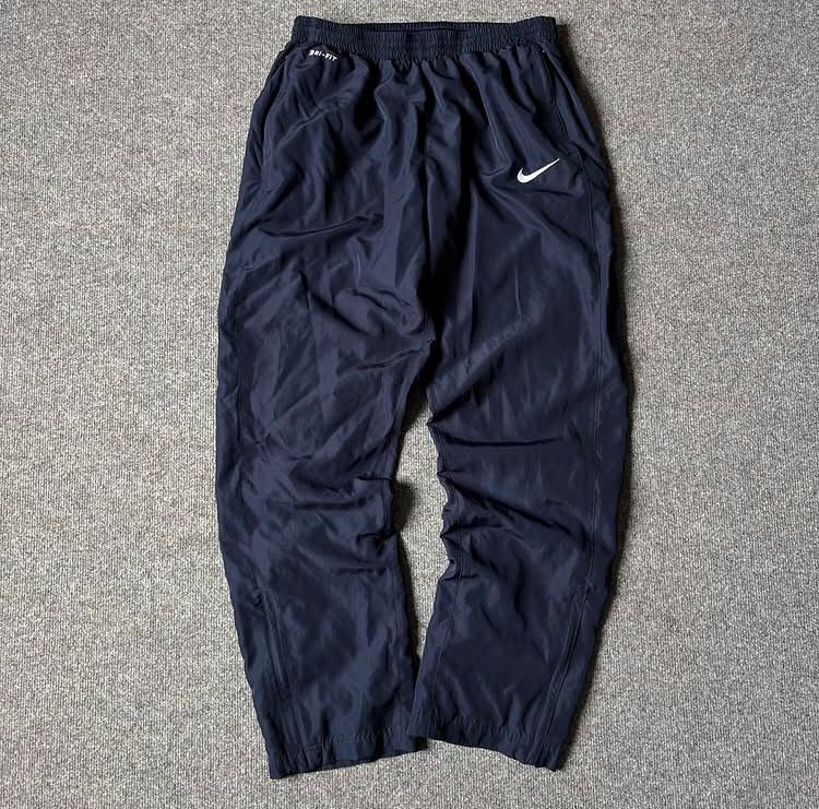 Pantalons de survêtement Nike spéciaux