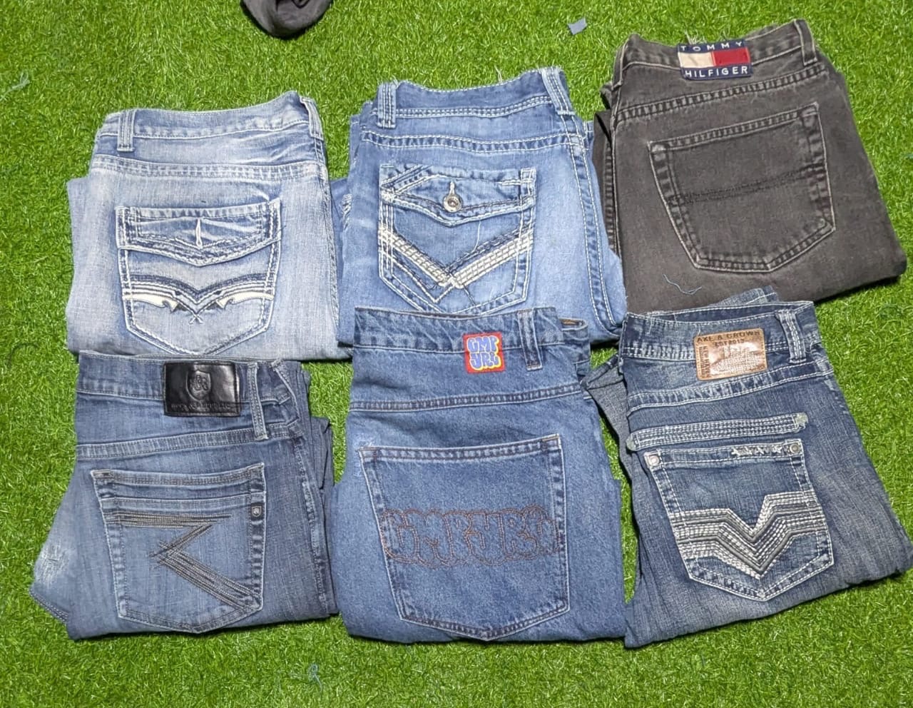 ROCK AND REPUBLIC AND OTHER BRAND JEANS (ID 241)