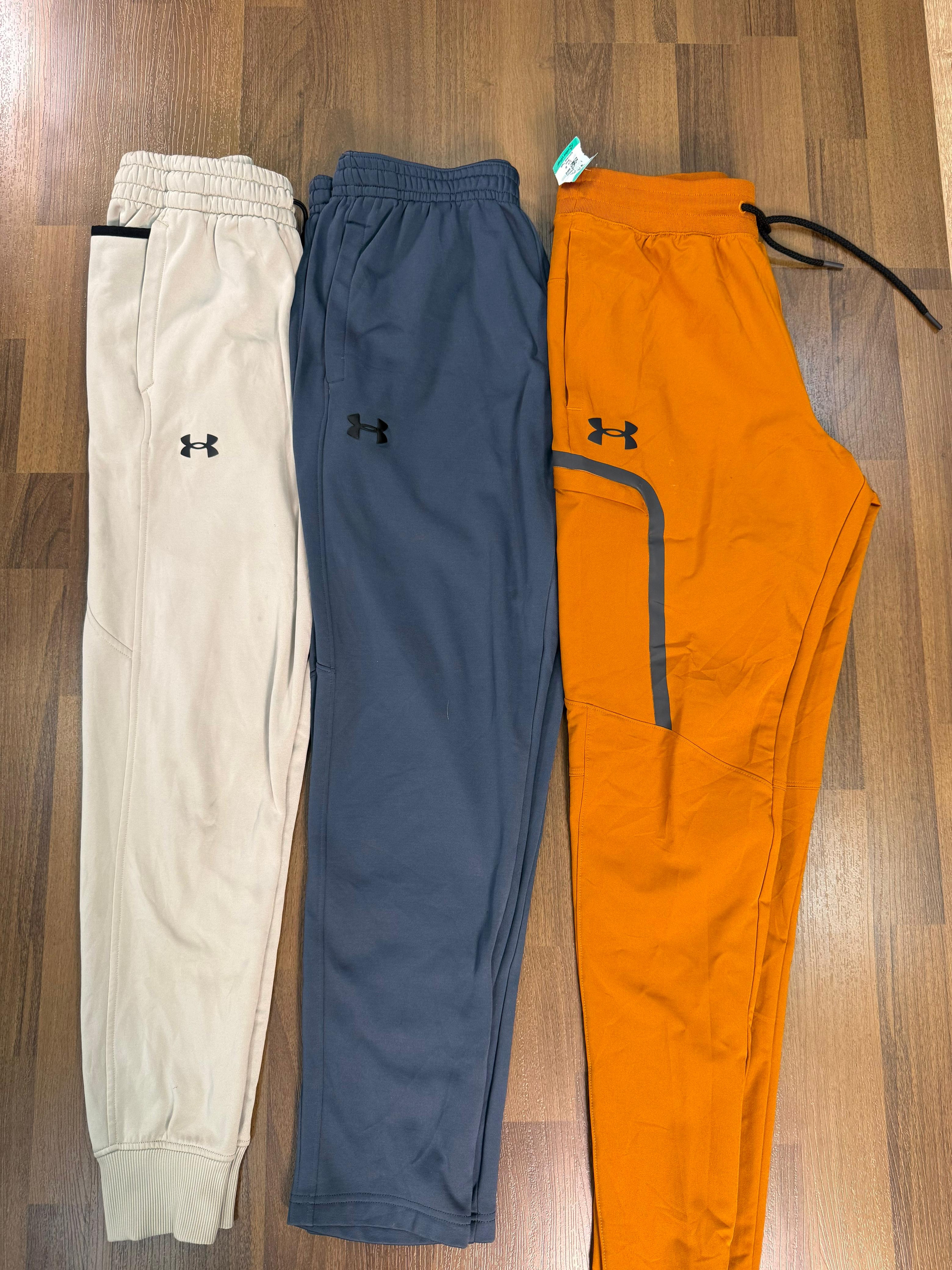 AV-1128 Under Armour Track Pants & Trousers