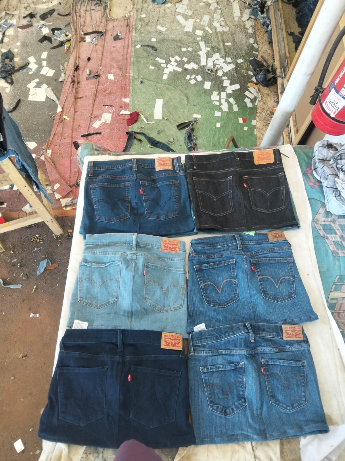 Levi's skirt
