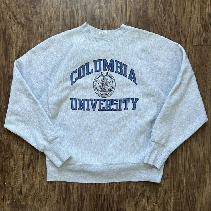 Pull à capuche de marque