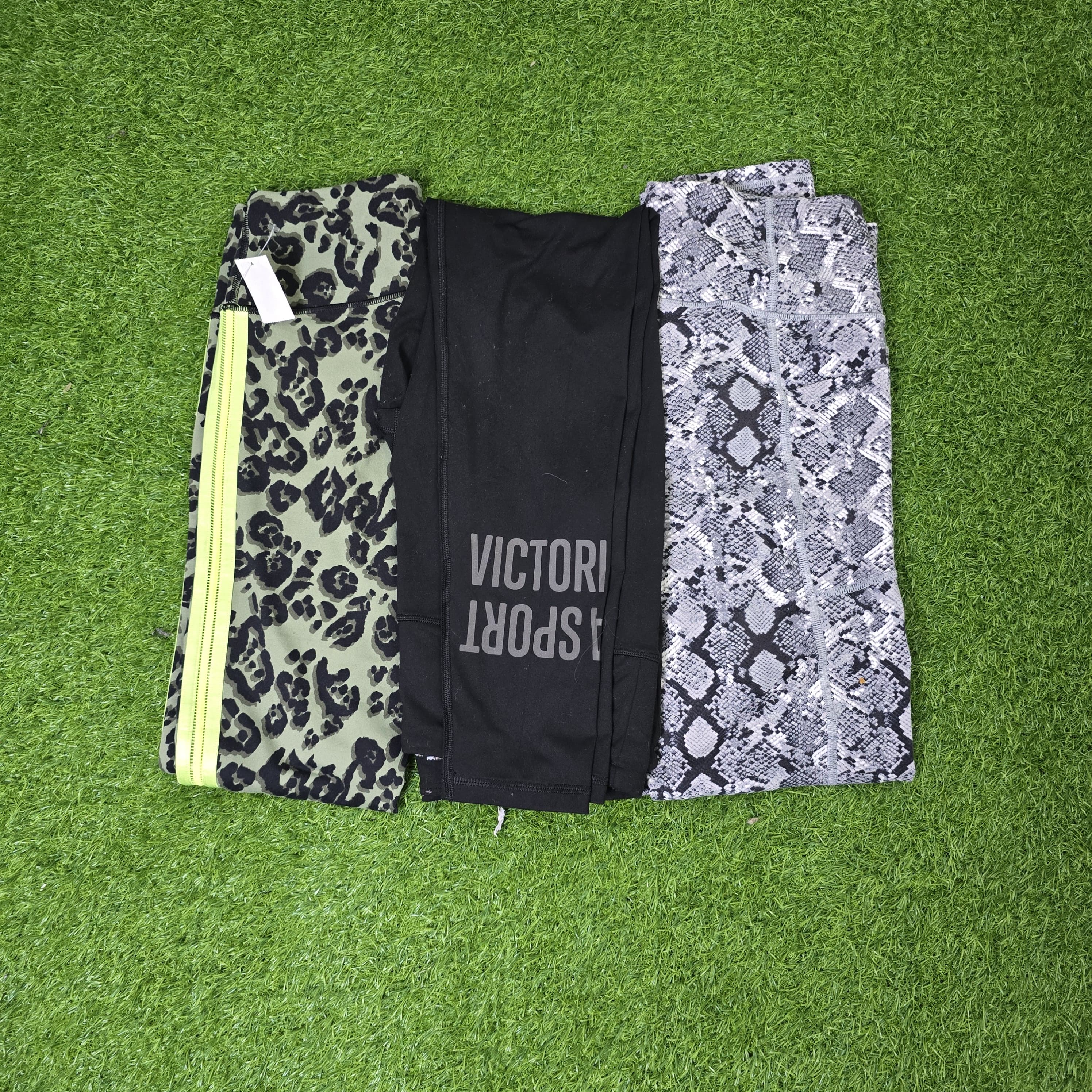 AV-1177 Victoria’s Secret Leggings