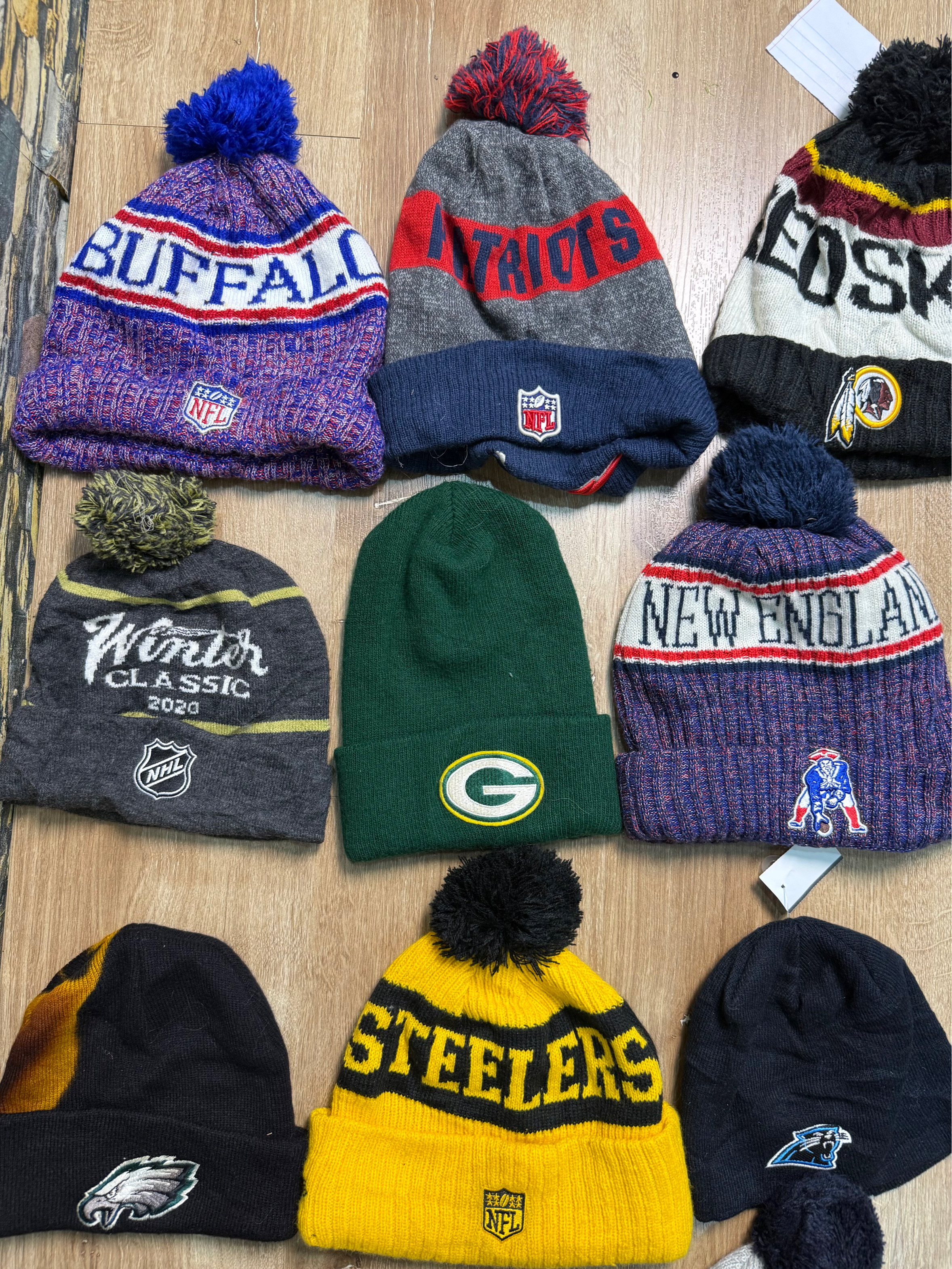 AVG-0334 NFL/NHL Beanies Caps
