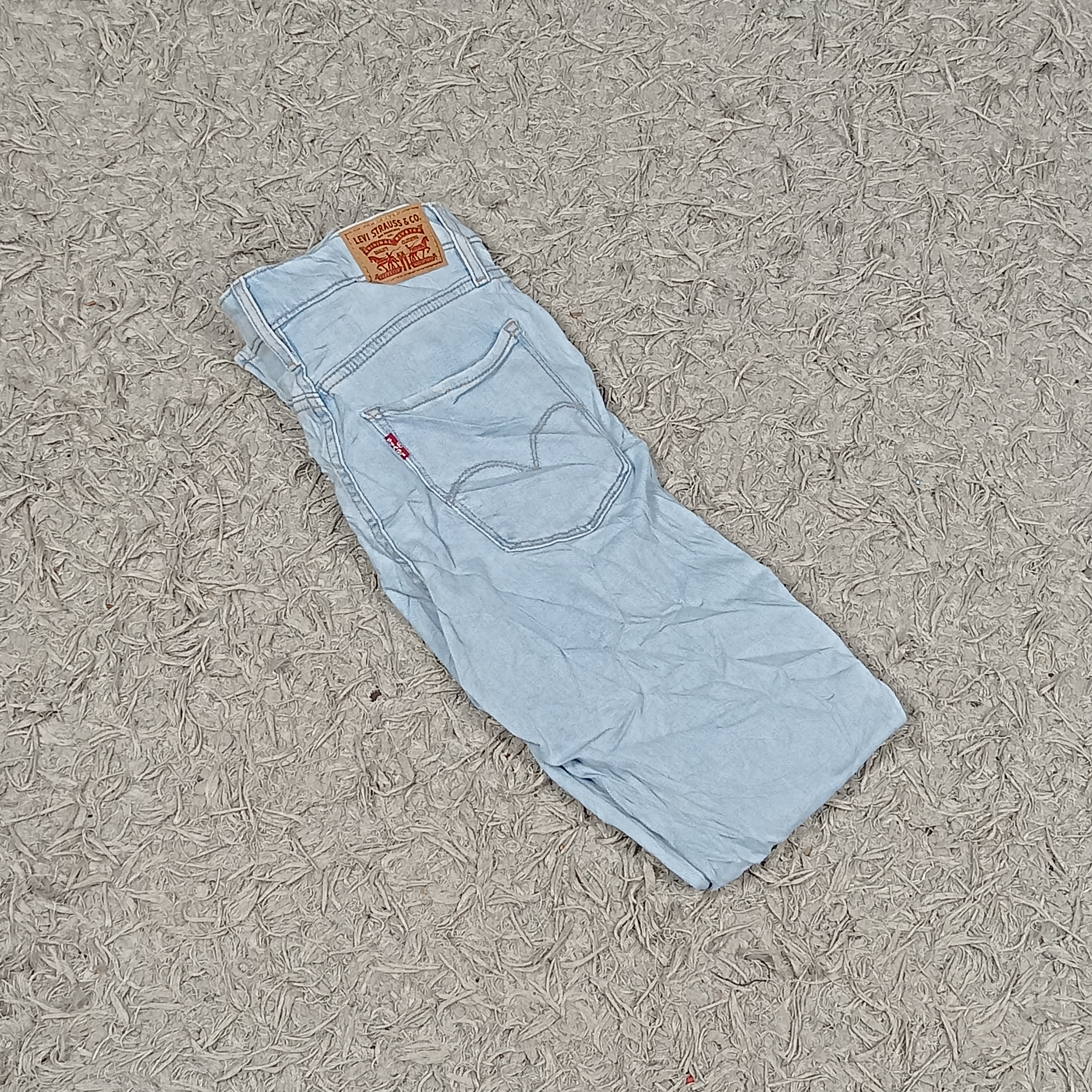 LEVI'S WOMEN'S DENIM JEANS BUNDLE 41