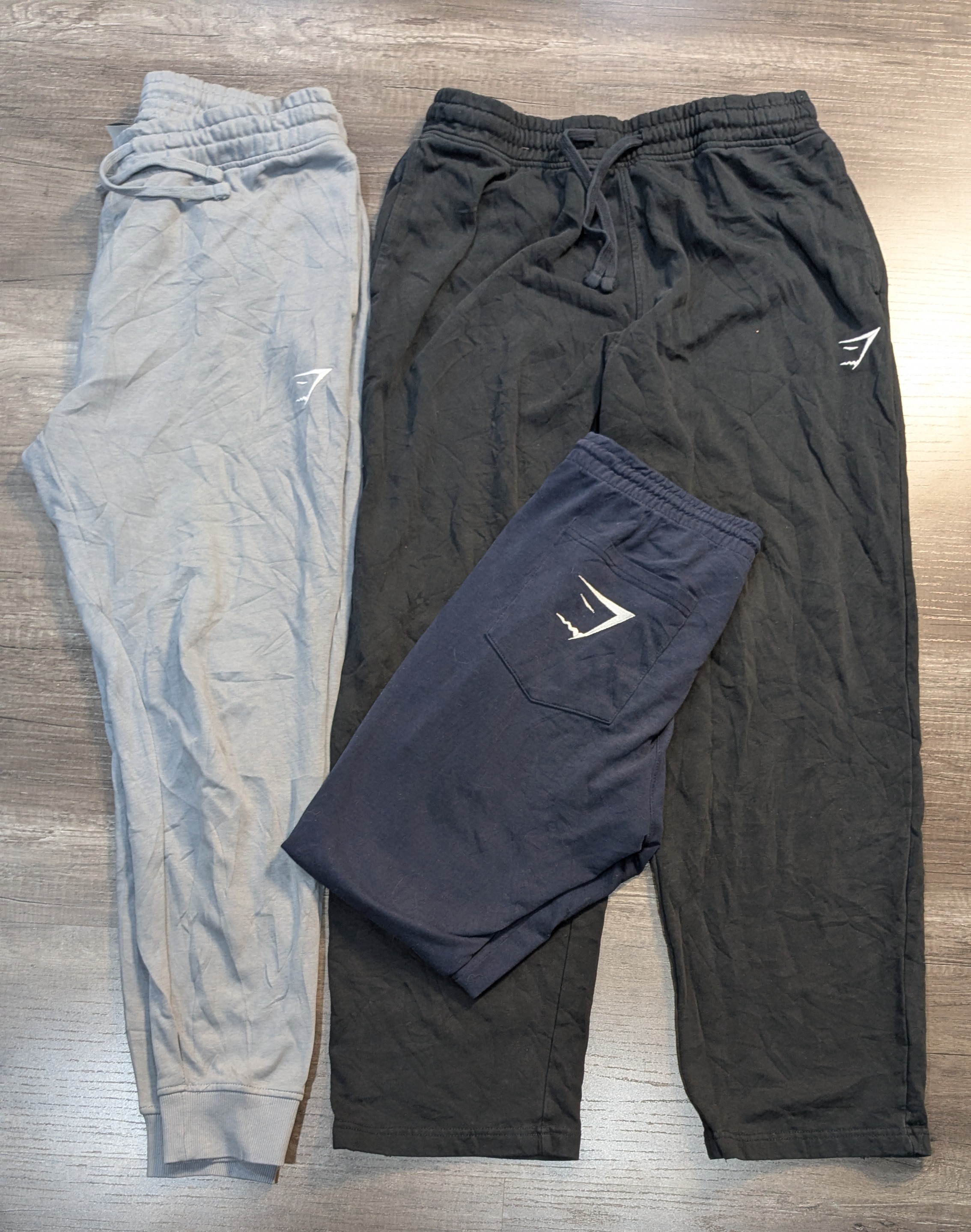 4293 - Gymshark Trousers