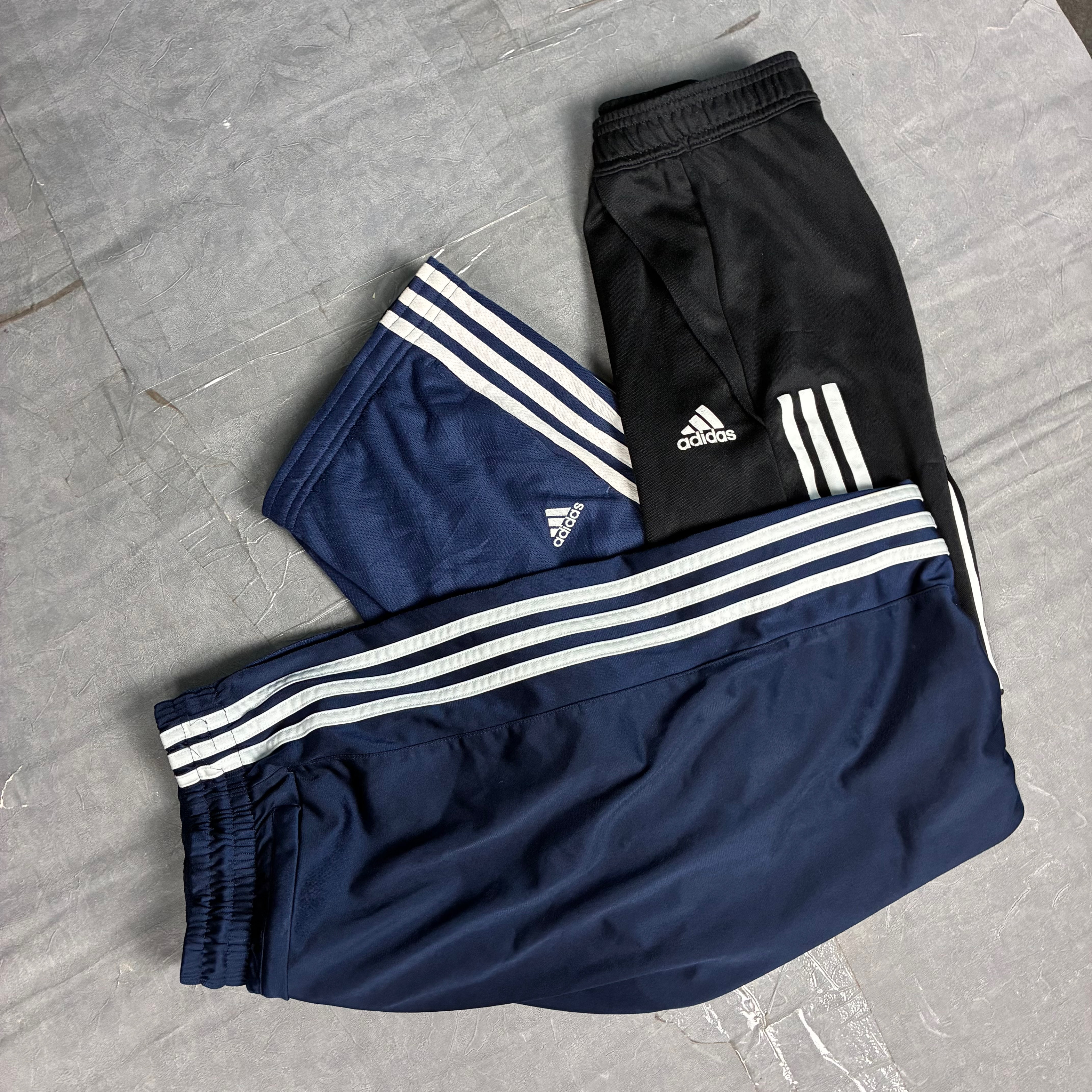 Adidas Track pants (Zrs:309)