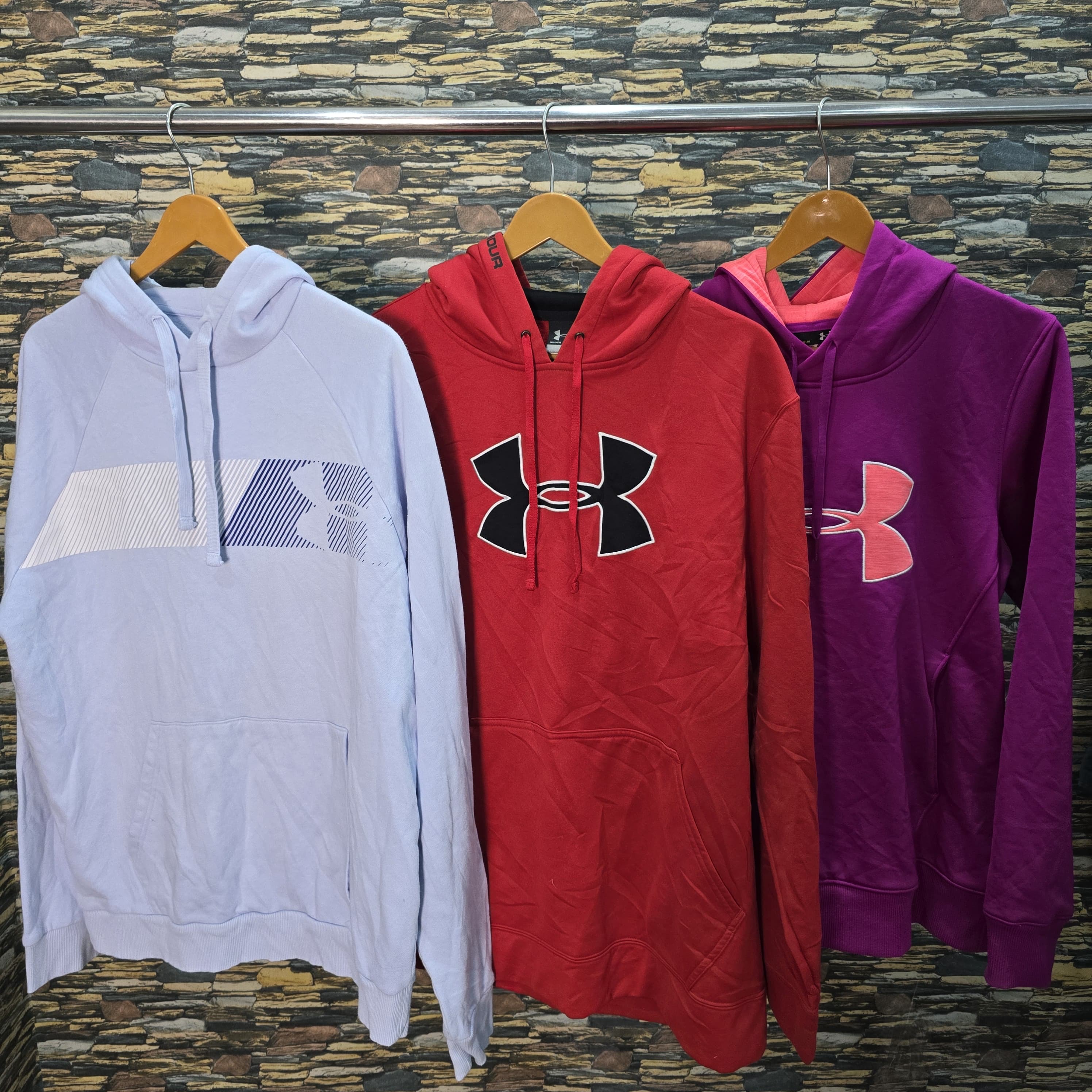 AV-1197 Under Armour Hoodies
