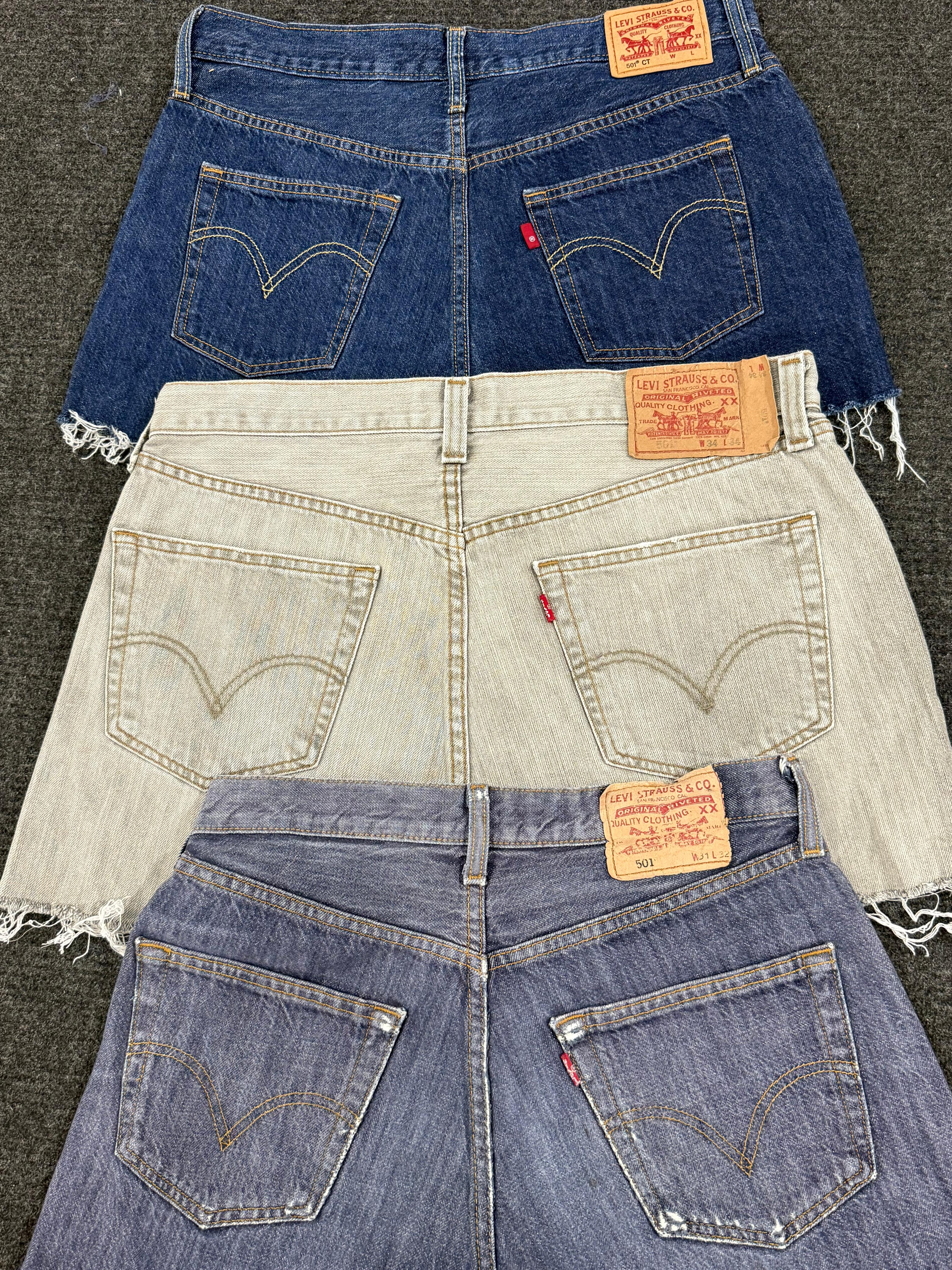 🔥 Levi's Cut Off Shorts