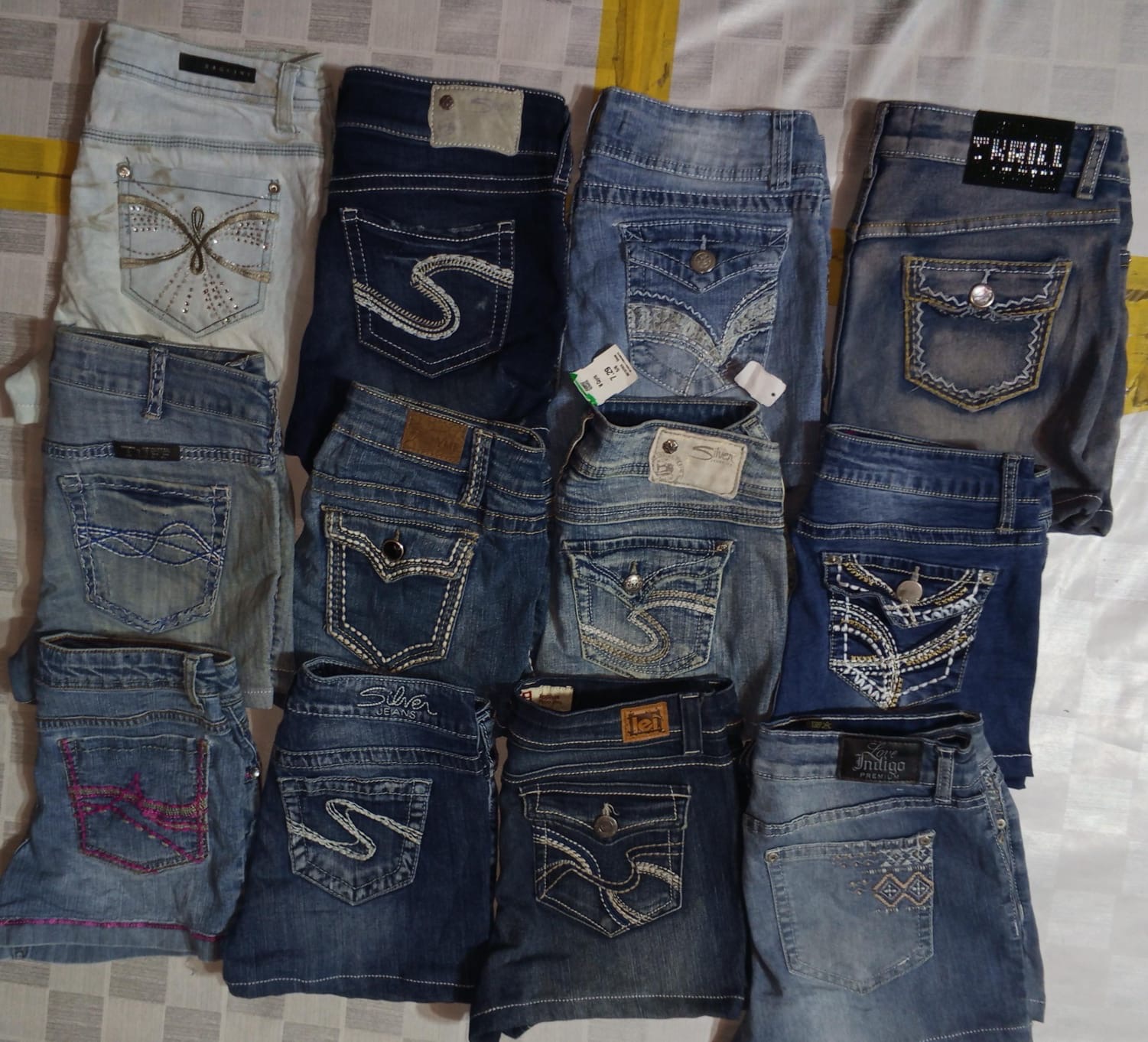 SILVER AND OTHER MIX BRANDS MINI SHORTS (ID 1150)