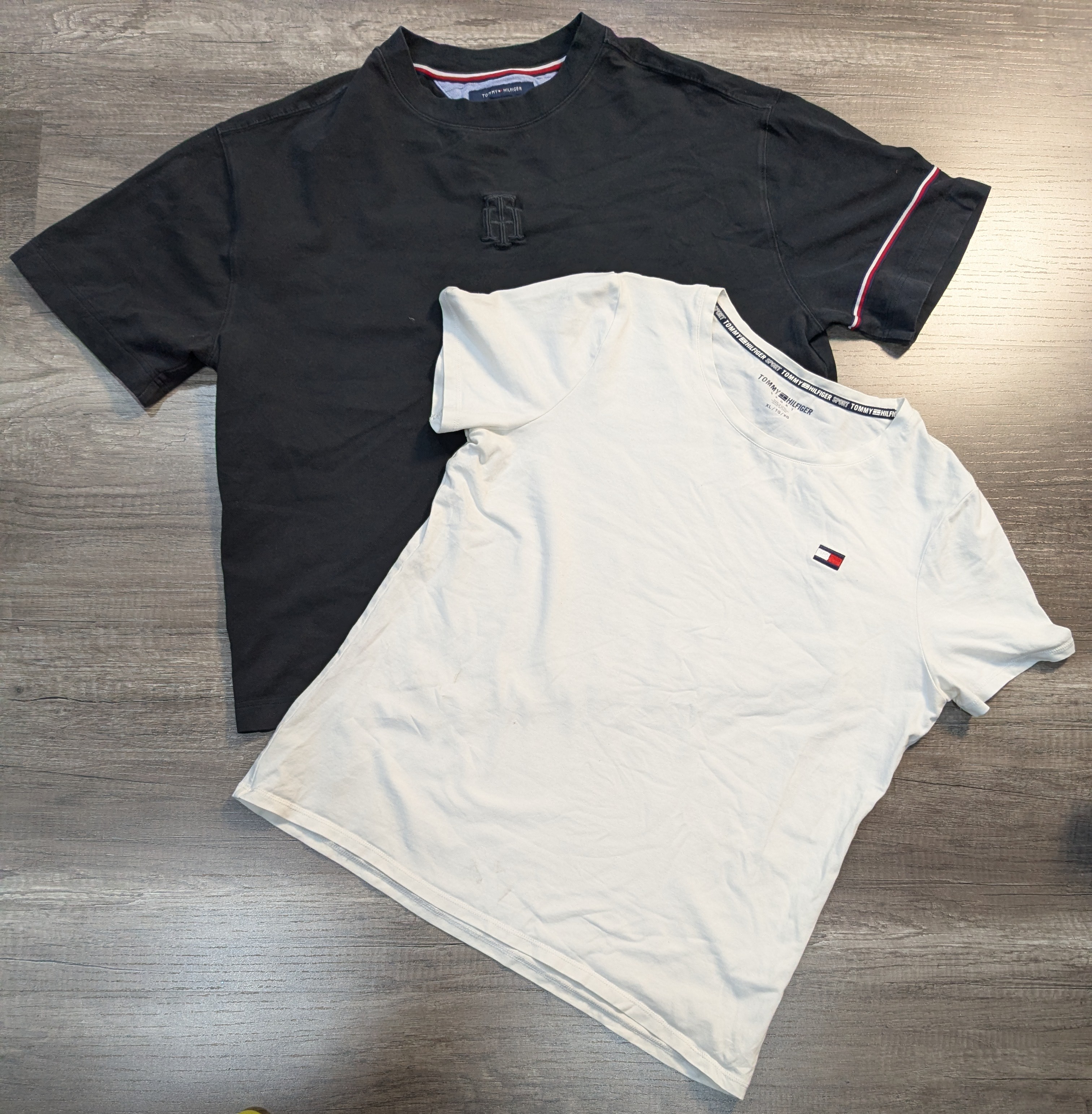 4342 - Tommy Hilfiger Camisetas de Manga Curta