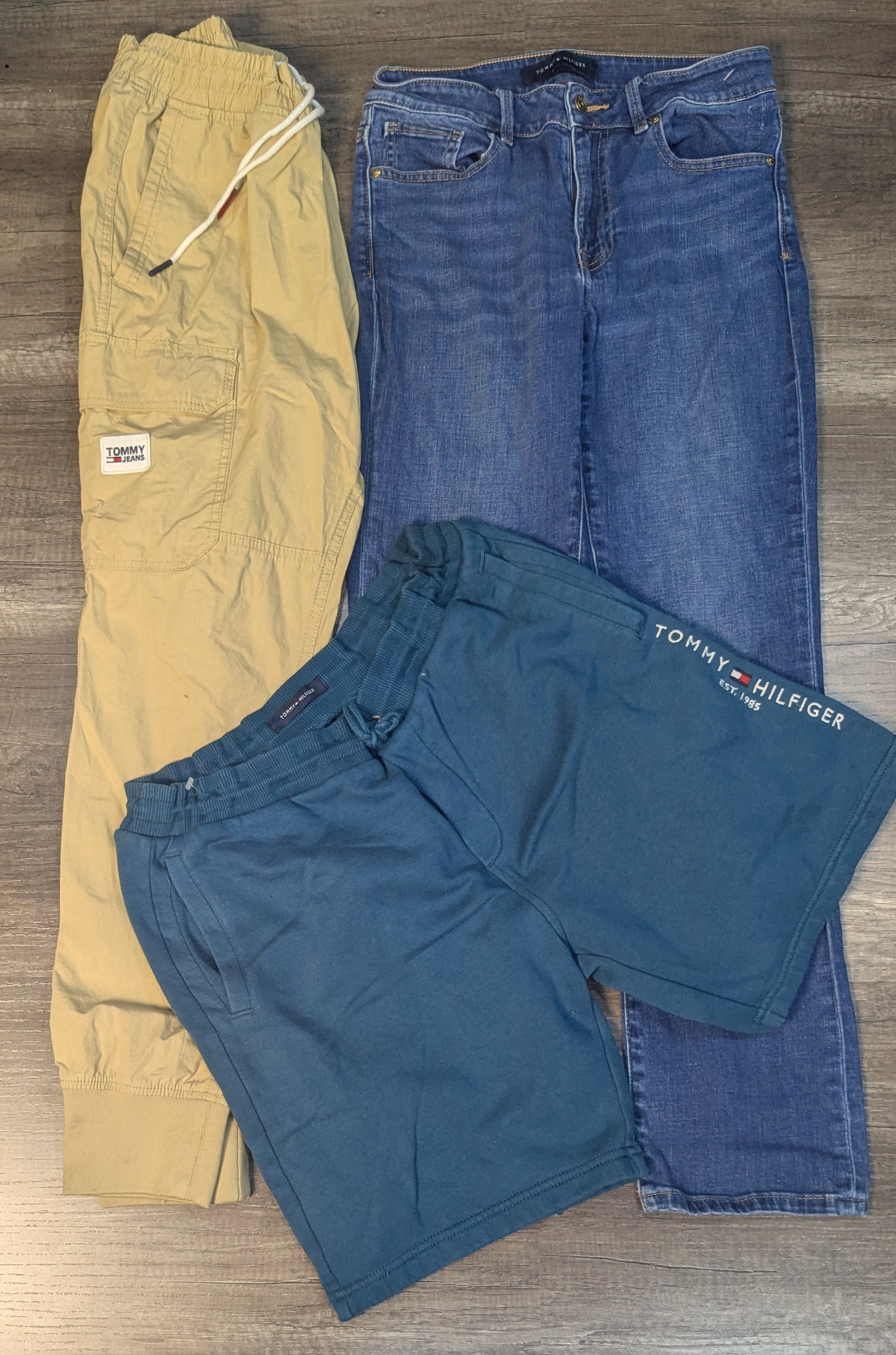 4360 - Tommy Hilfiger Shorts, Pants